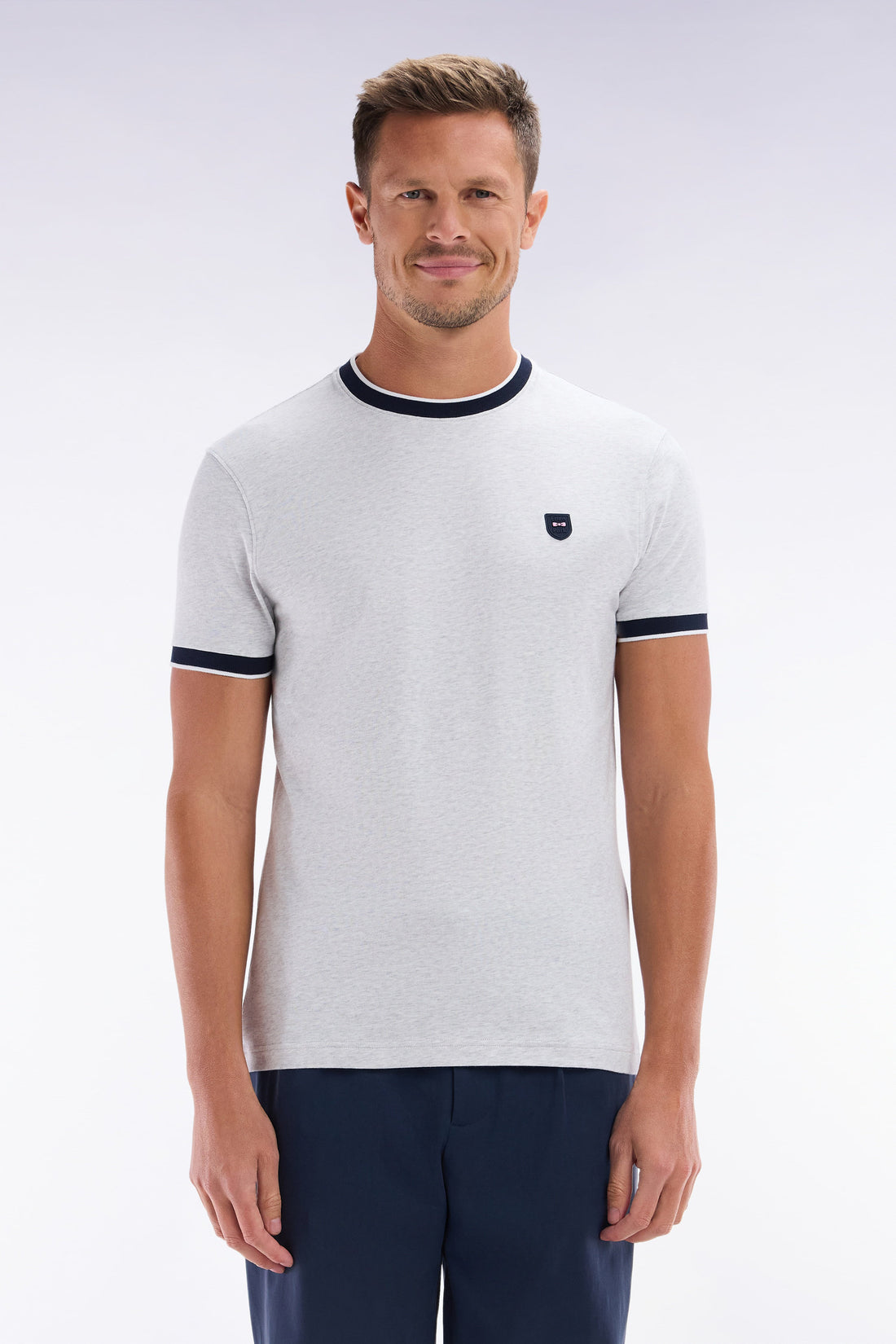 Eden Park_Slim-Fit Grey Stretch Cotton T-Shirt_E25MAITC0020_GRC10_01