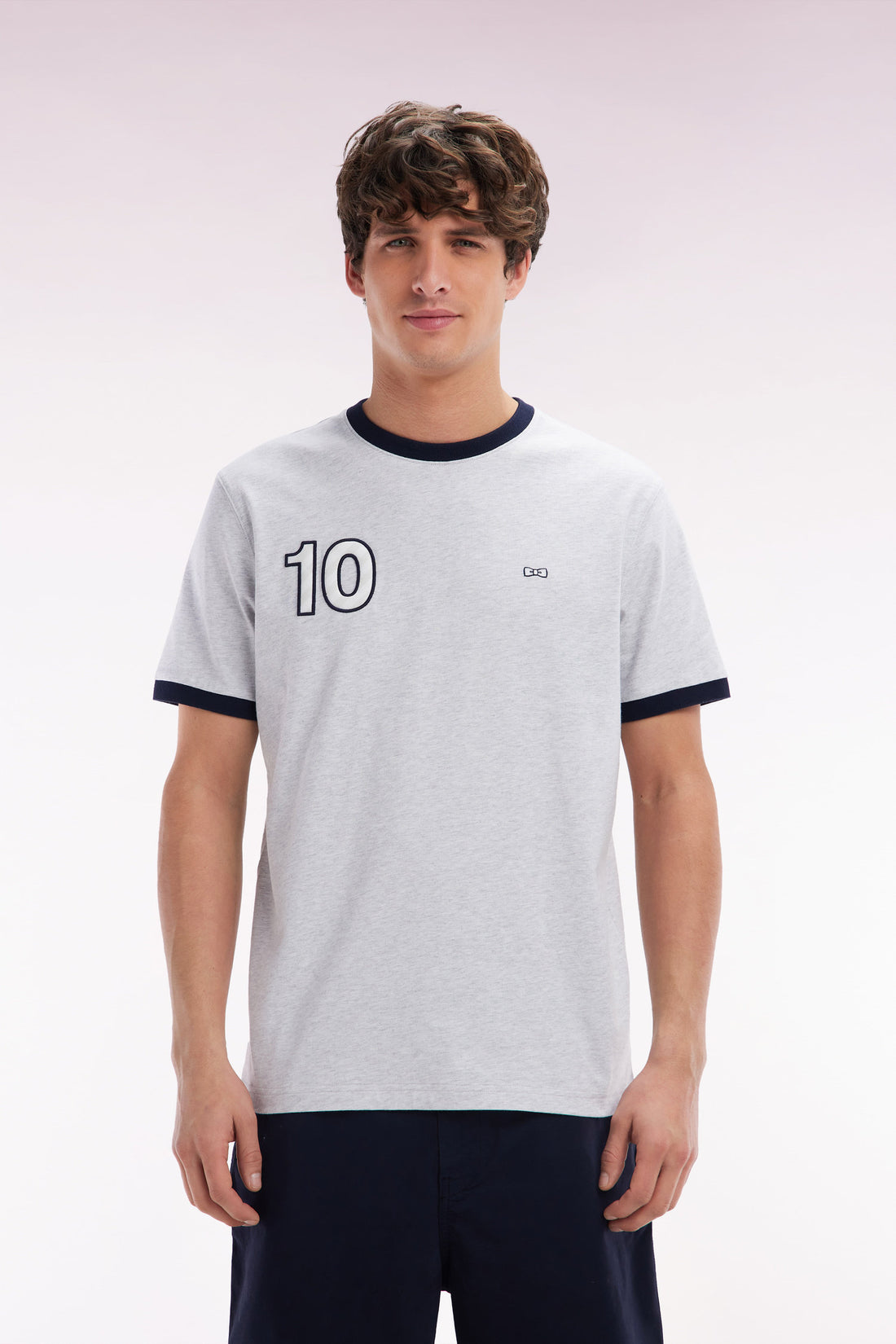 Eden Park_Relaxed Fit Grey Cotton T-Shirt with 10 Embroidery_E25MAITC0048_GRC10_01