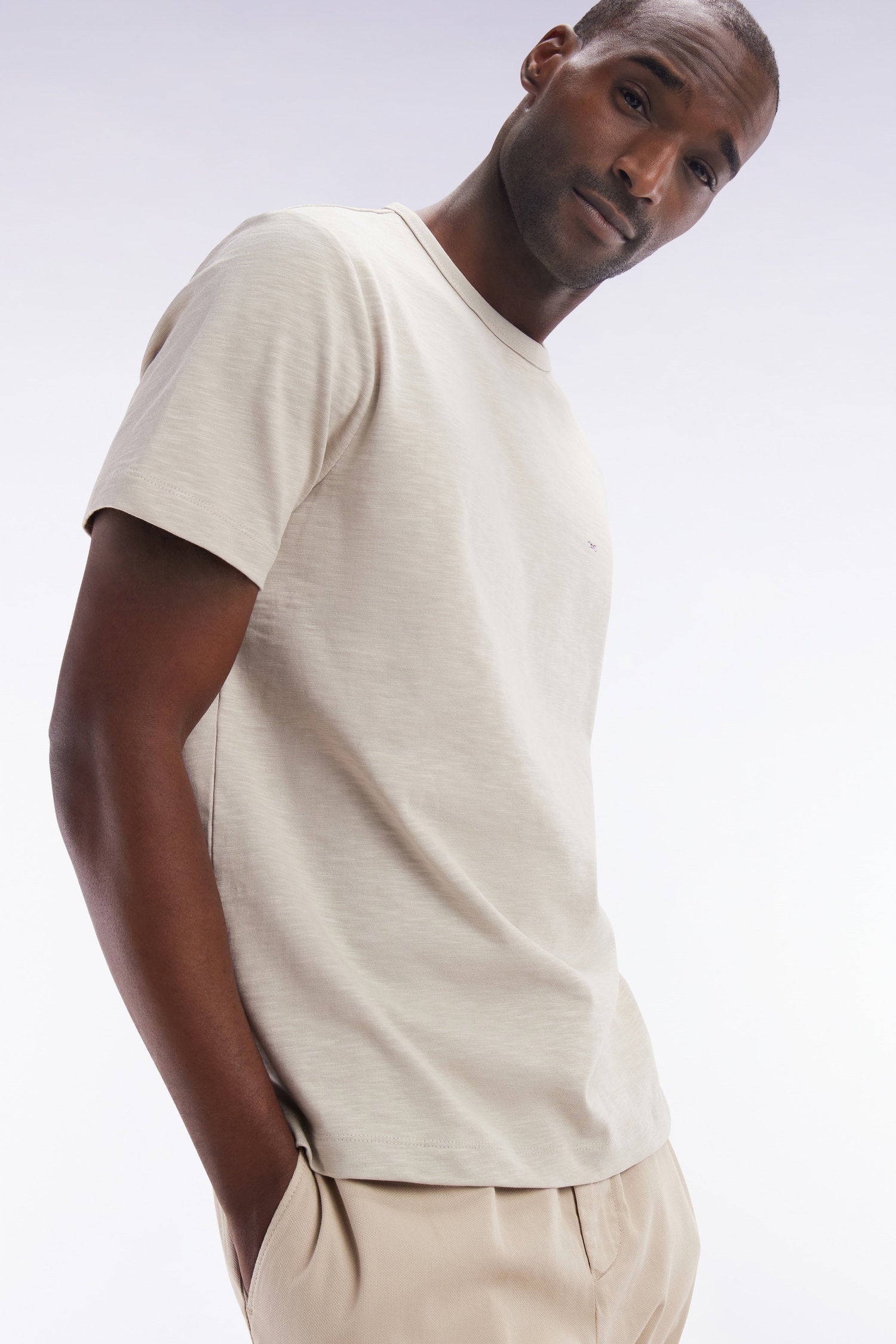 Eden Park_Straight Fit Beige Slub Cotton Jersey T-Shirt_E25MAITC0079_BEM7_03