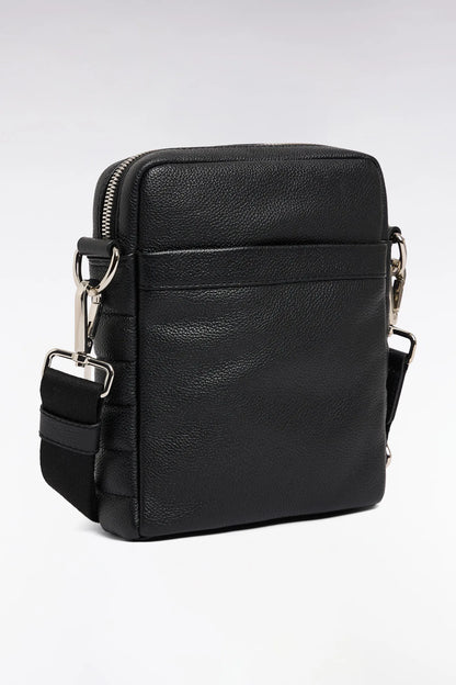 Eden Park Black Men Black Grained Cowhide Leather Bag SKU: E26BAGBE0001_NO Image 02