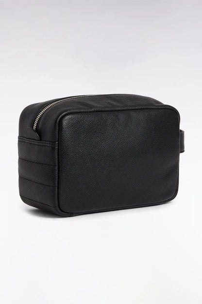 Eden Park Black Men Black Grained Leather Toiletry Bag SKU: E26BAGTT0001_NO Image 02