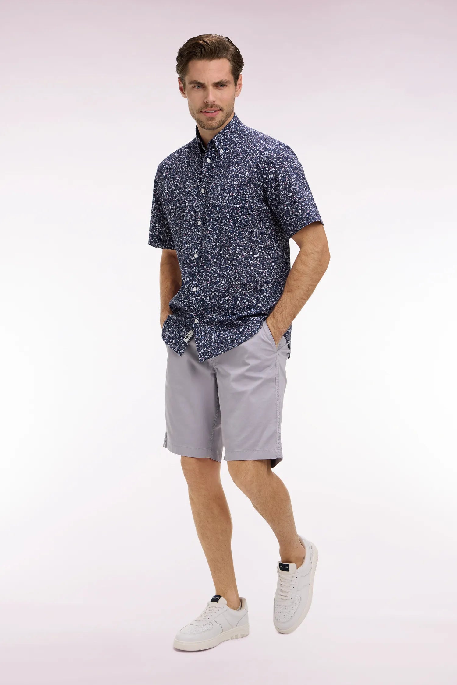 Eden Park Grey Men Chino Bermuda Shorts in Grey Stretch Gabardine SKU: E26BASBE0001_GRM20 Image 03