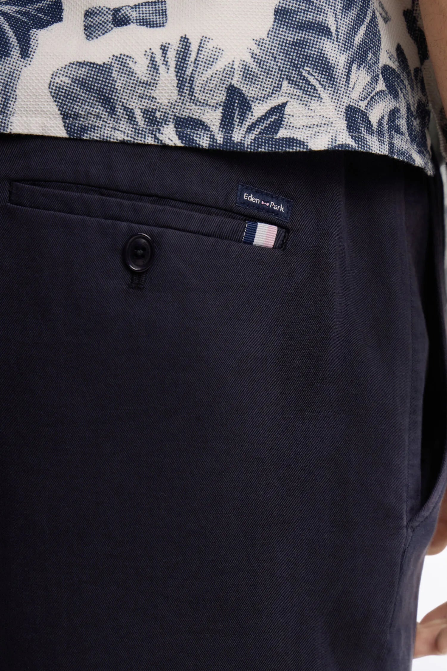 Eden Park Navy Blue Men Modern Fit Navy Cotton Linen and Lyocell Pants SKU: E26BASPA0003_BLF Image 04