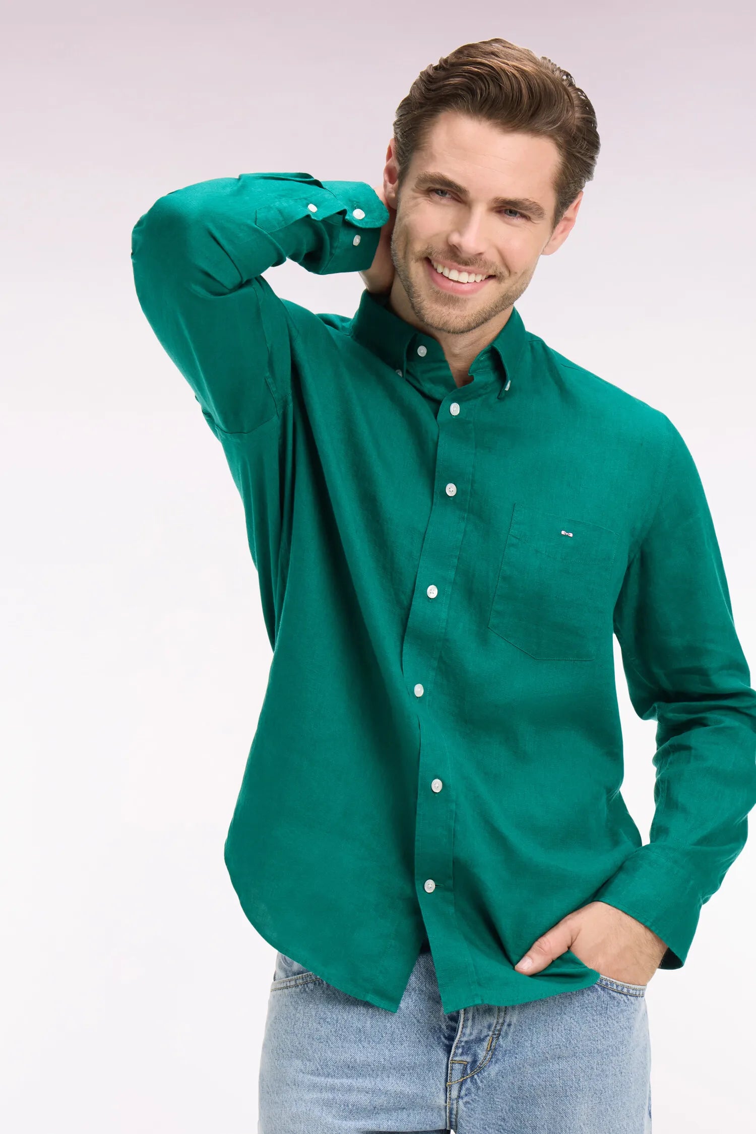 Eden Park Green Men Straight-Cut Shirt in Mint Green Linen SKU: E26CHECL0001_VEM41 Image 03