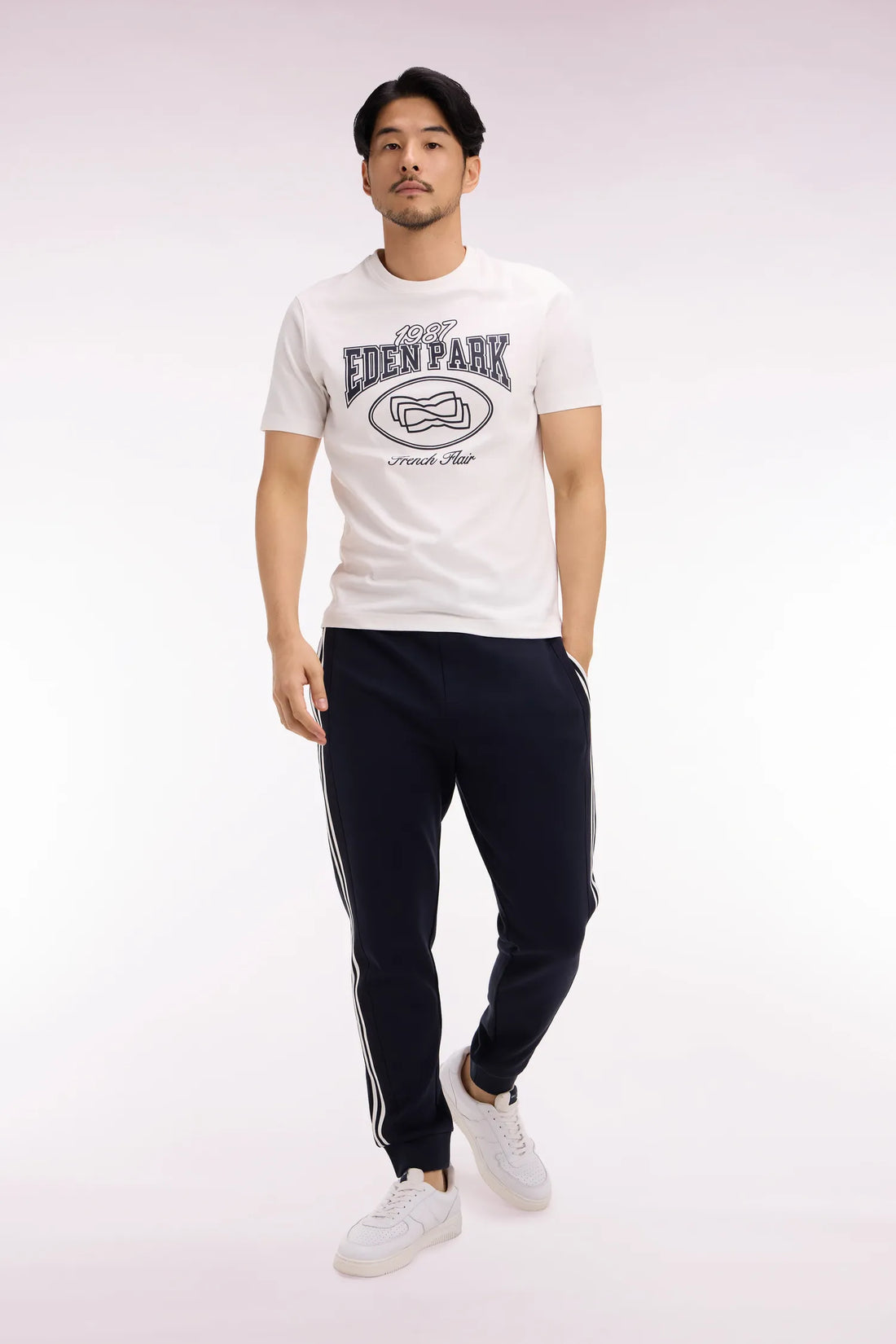 Eden Park 0 Men Regular Fit Navy Cotton Blend Joggers with Contrasting Panels SKU: E26MAIJO0007_BLF Image 02
