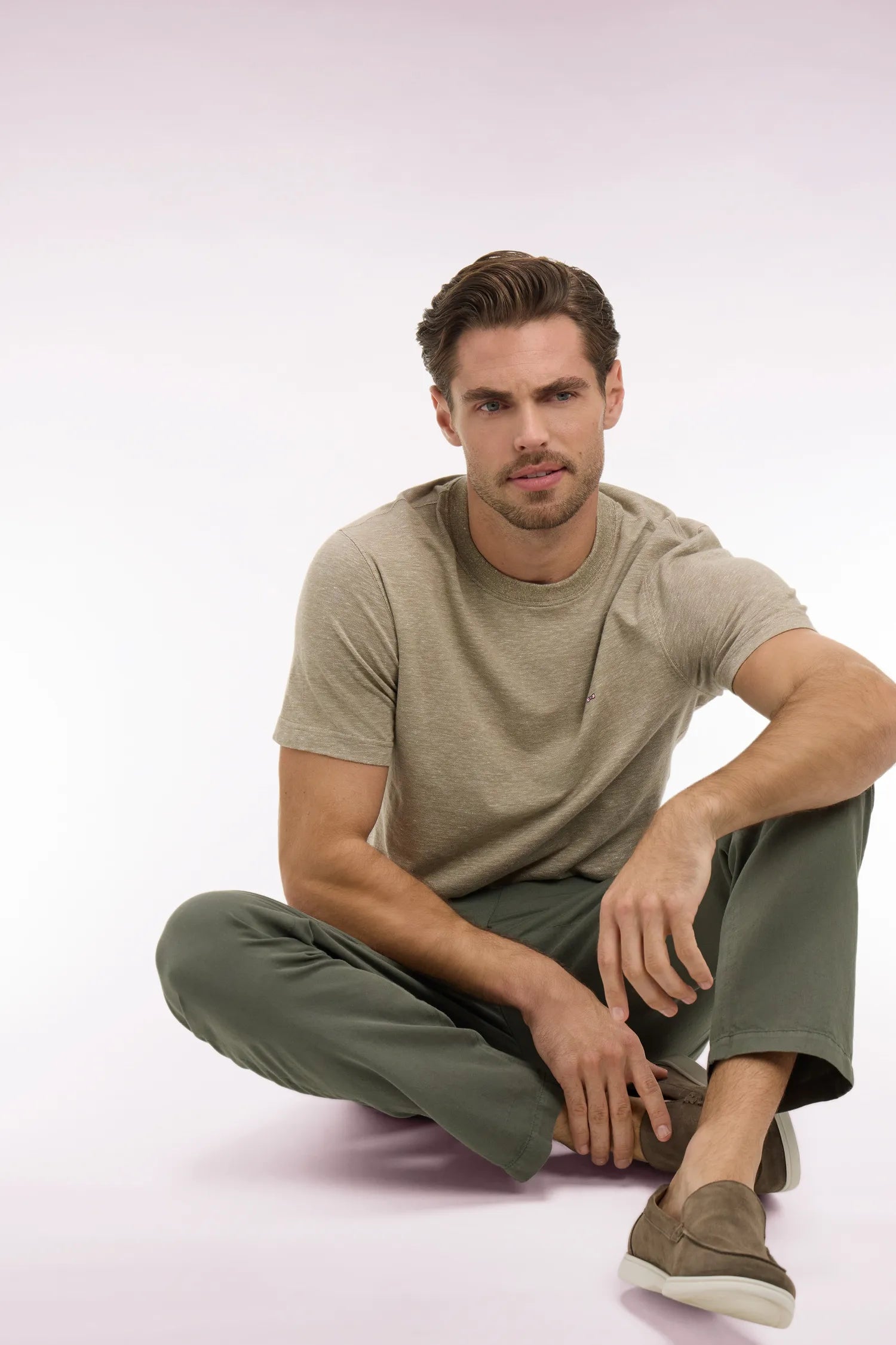 Eden Park Beige Men Regular Fit Short-Sleeved T-Shirt in Beige Cotton and Linen SKU: E26MAITC0034_BEF3 Image 03