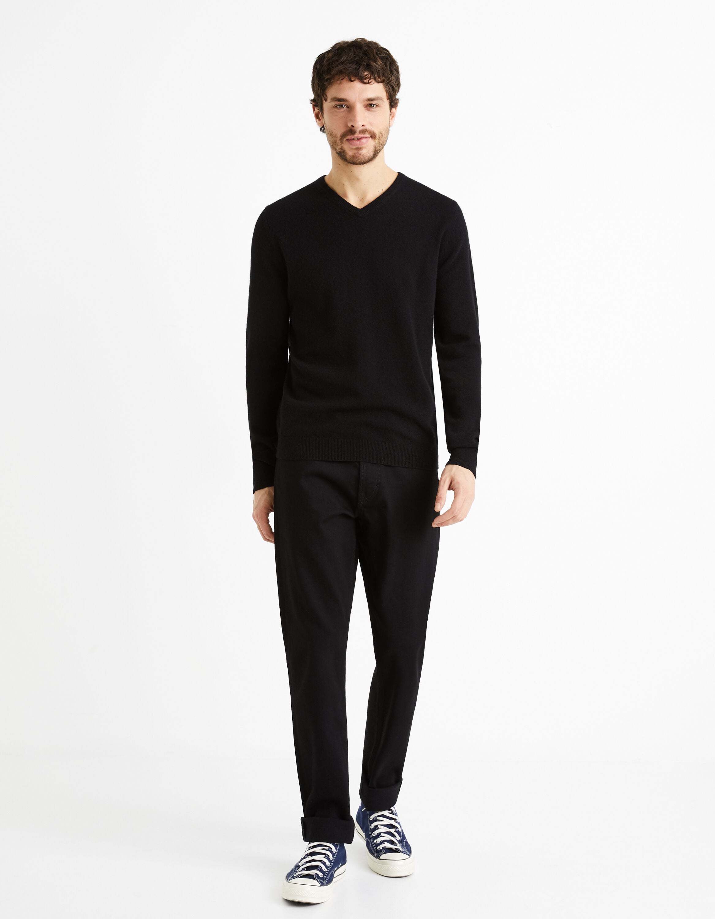 100% Cashmere V-Neck Sweater - Black_03