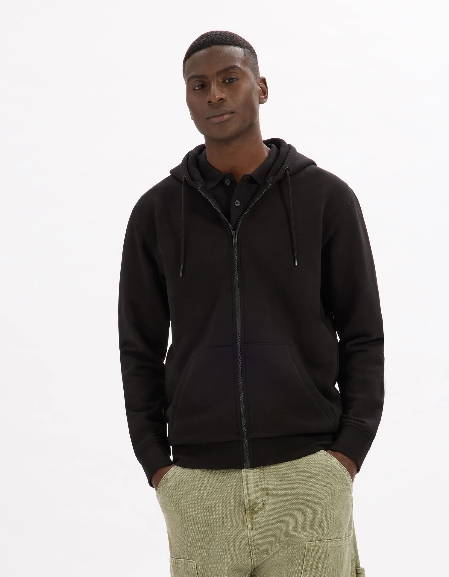 Celio_Black_100% Cotton Zip-Up Hoodie_FETHREE_BLACK_01