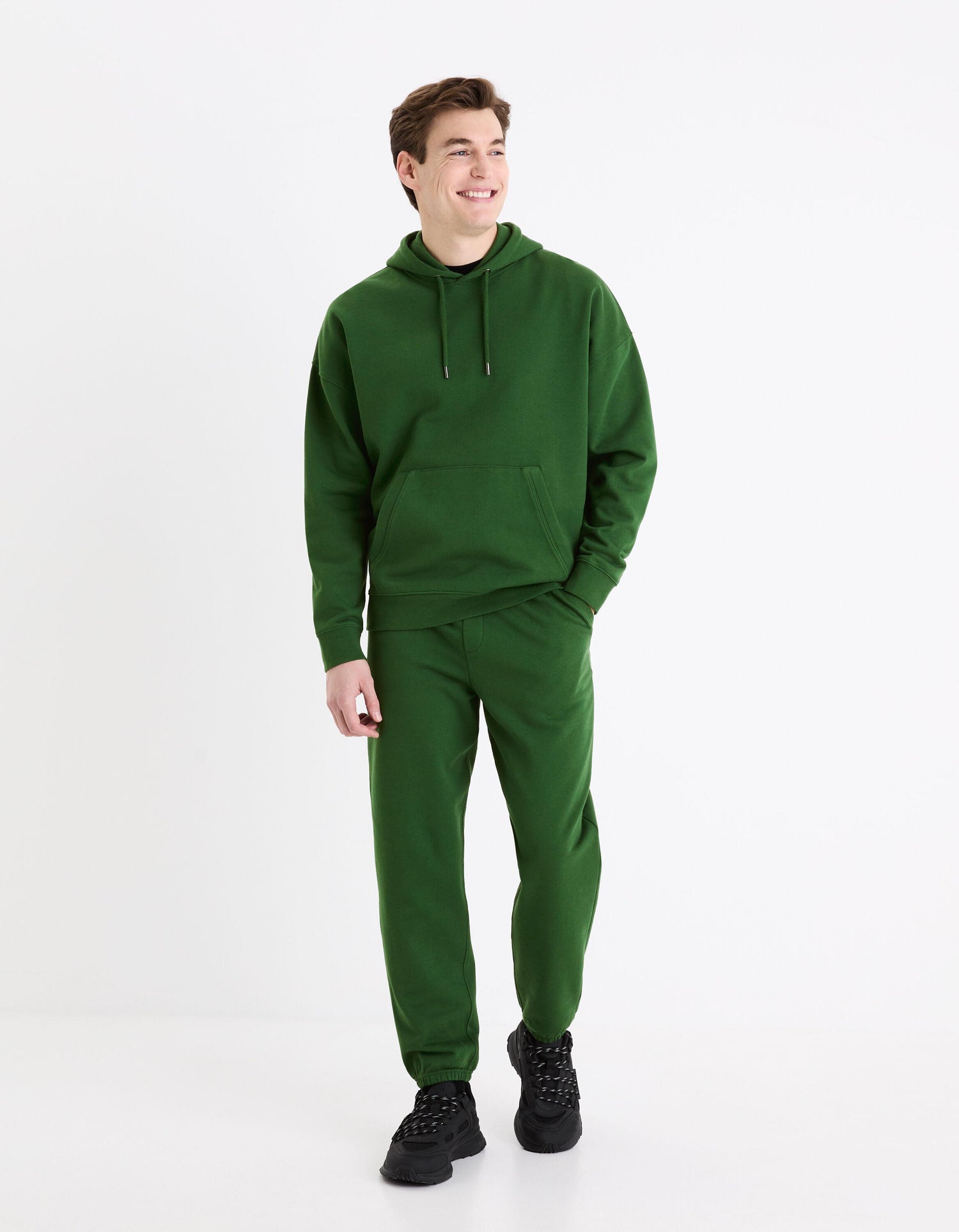 Wide Jogging Pants - Green_FOIDEA_GREEN BRITISH_07