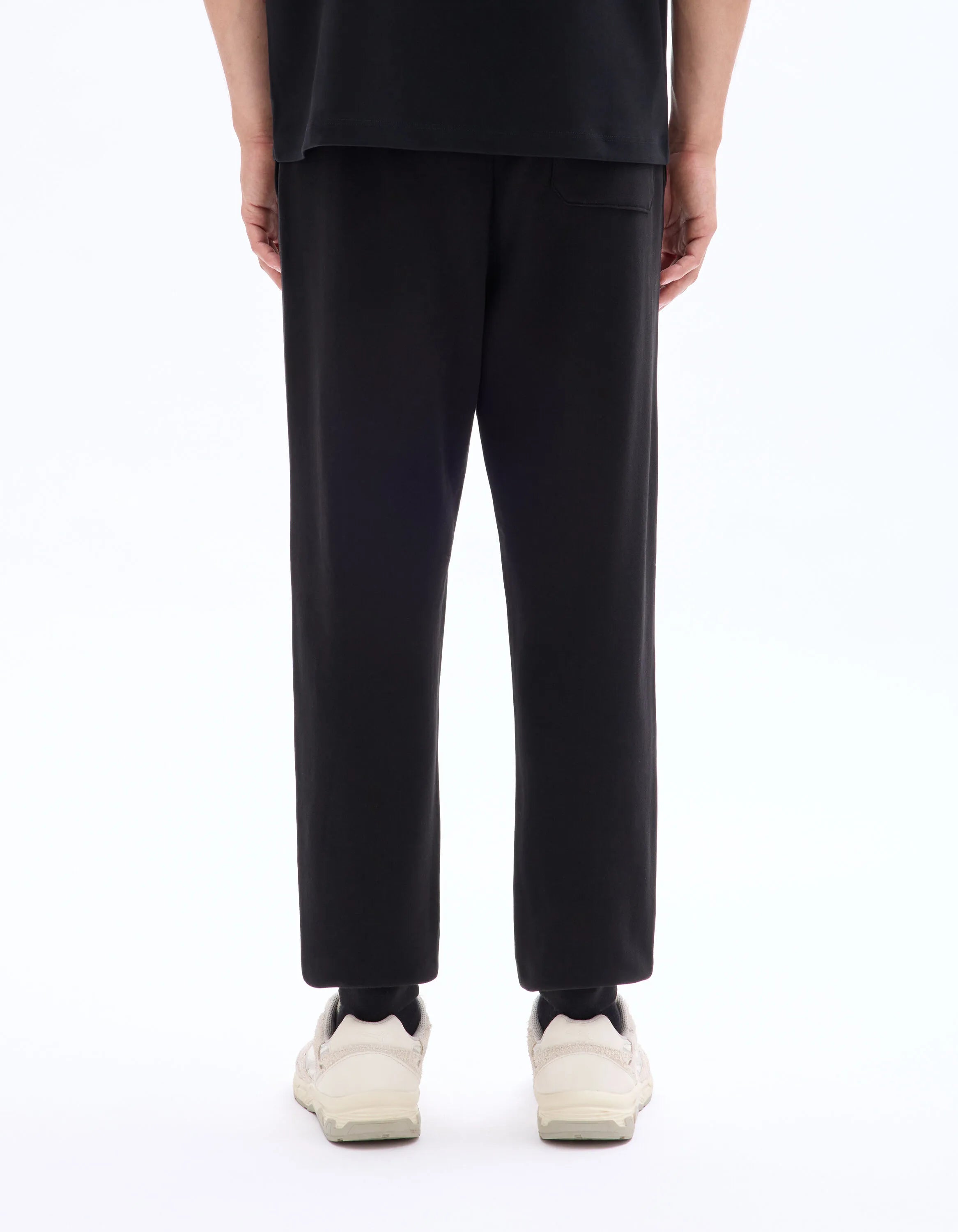 Celio_Black_Regular Jogging Pants_FOJOGGIE2_BLACK_03
