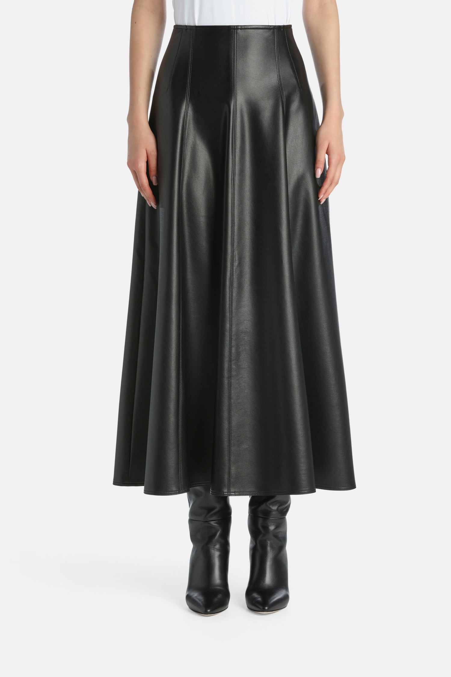 Luisa Spagnoli_Nero_Fuoco - Faux Leather Maxi Skirt_FUOCO_0101_02