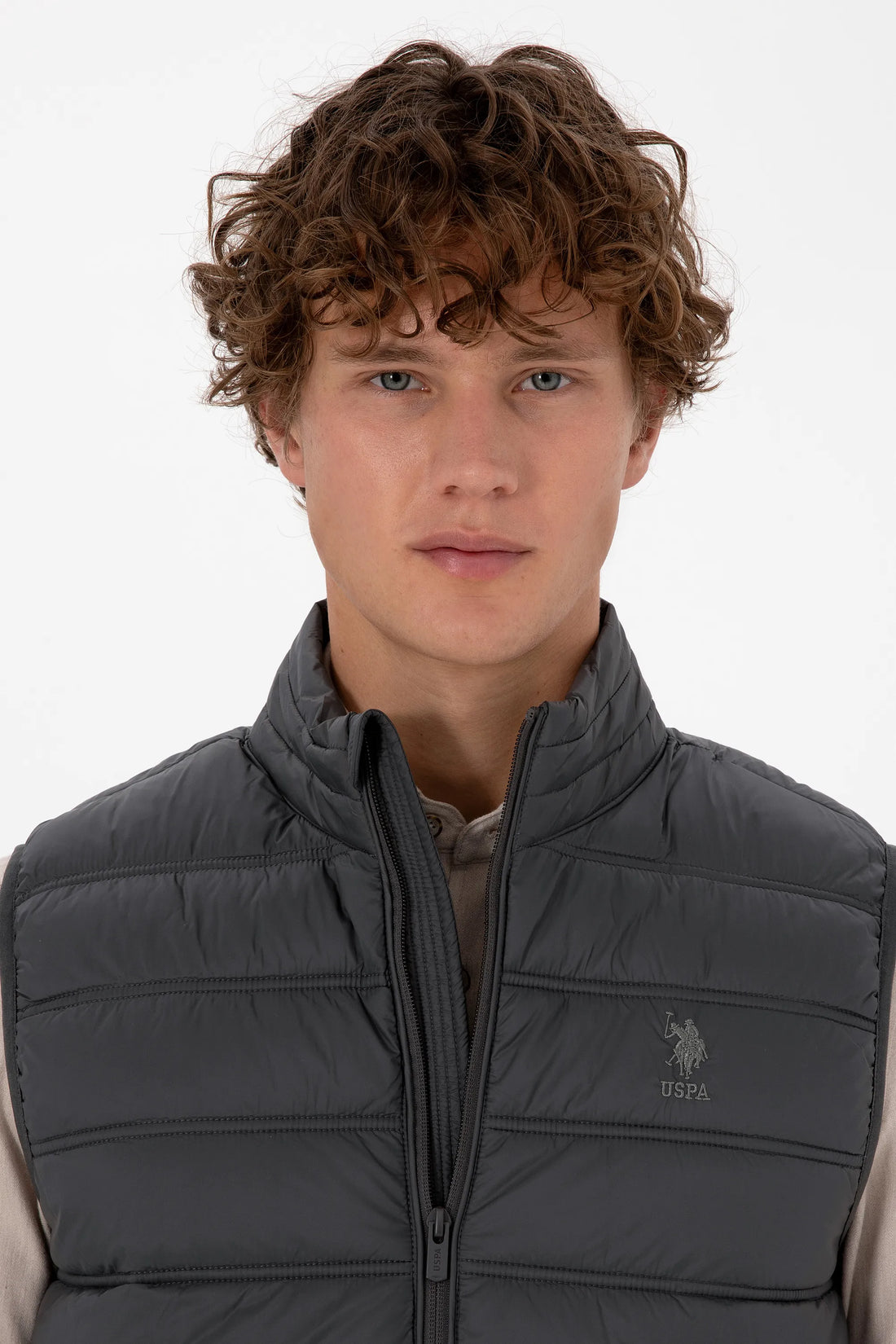 U.S. Polo Assn._Grey_Grey Vest Jacket_G081GL0100 2246396_VR024_02