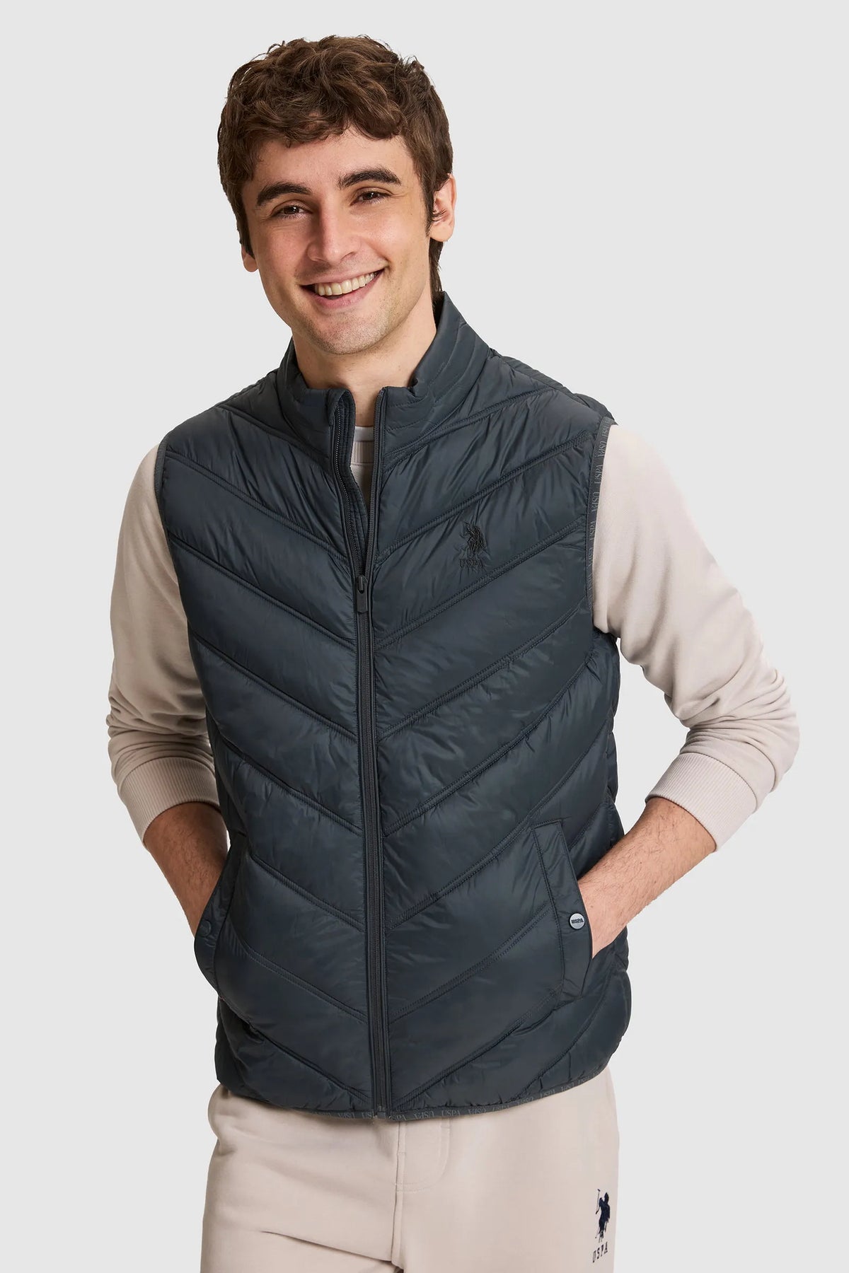 U.S. Polo Assn. Fog Men Fog Quilted Vest Jacket SKU: G081GL0100 PU-13222_VR076 Image 01