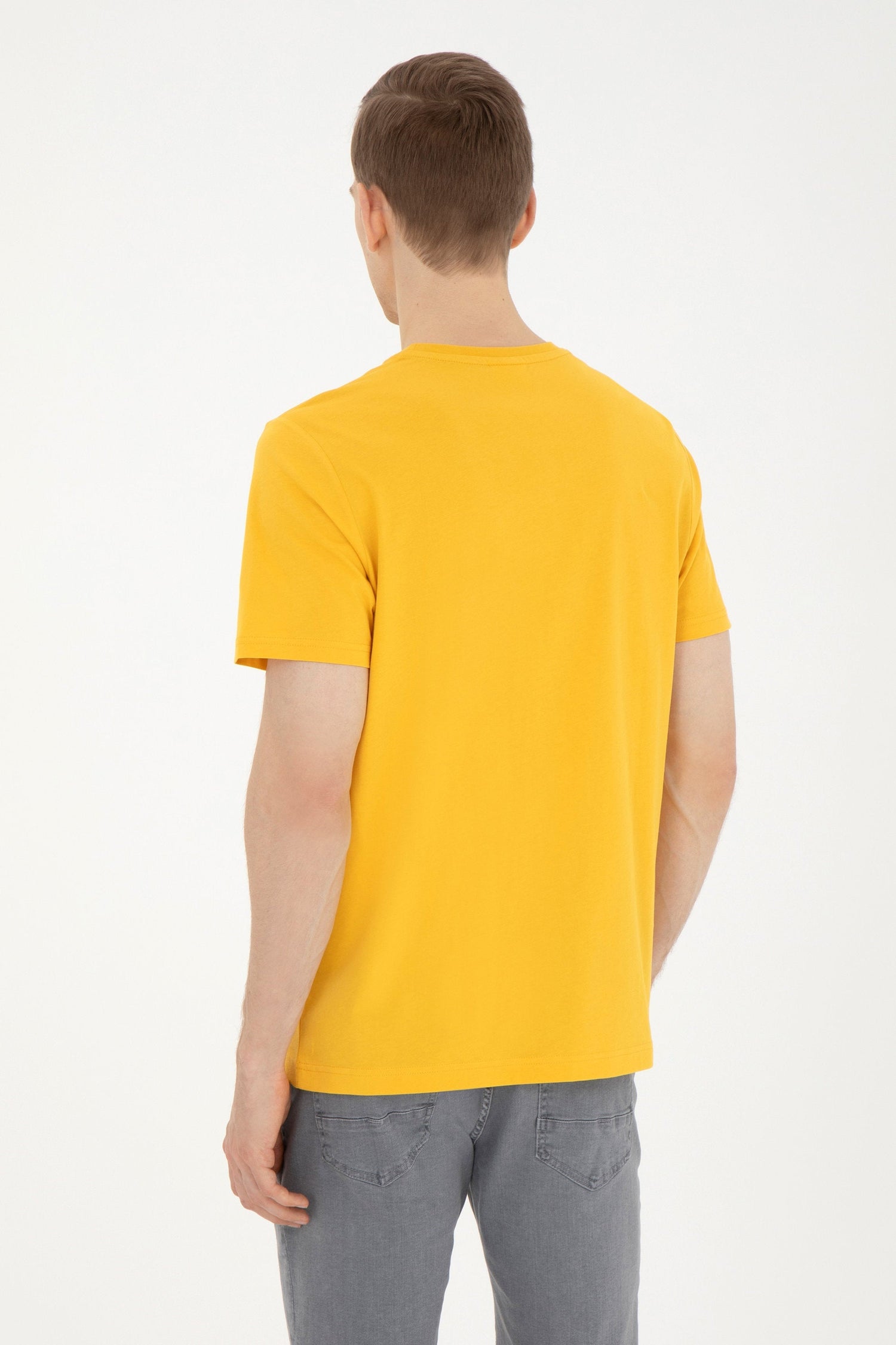 Men Yellow T-Shirt_G081GL0110 1827185_VR043_04