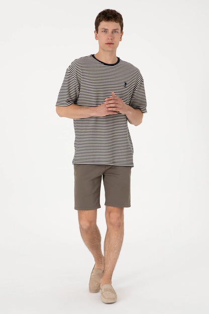 U.S. Polo Assn. Mink Men Mink Woven Bermuda Capri SKU: G081GL0310 2098529_VR052 Image 03