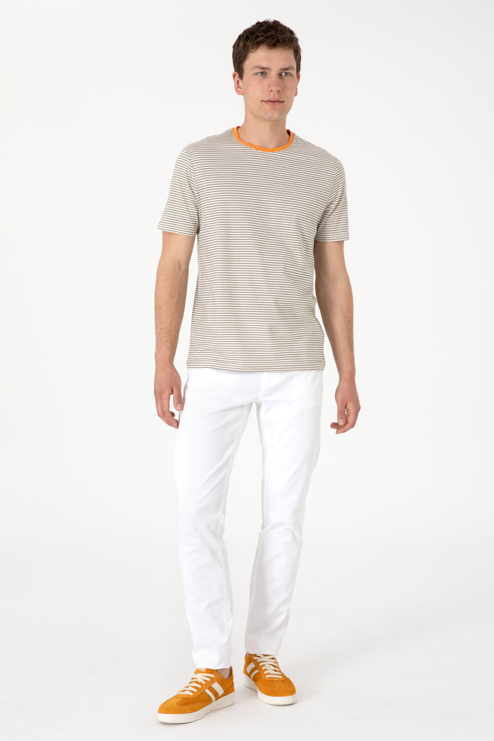 U.S. Polo Assn._White_Chinos_G081GL0780 2098527_VR013_03