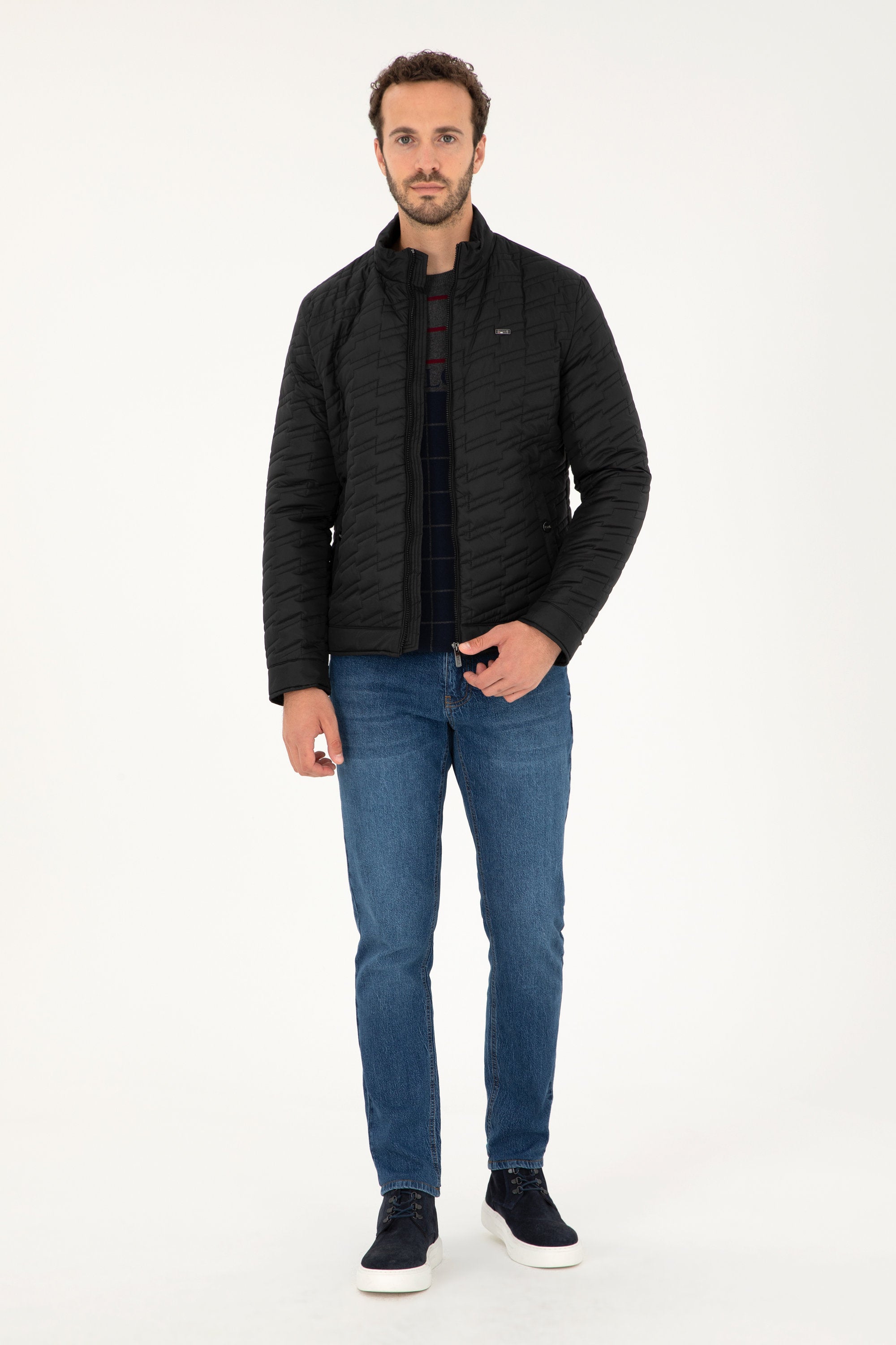 Black Quilted Puffer Jacket_G081GL0MS0 1937713_VR046_04