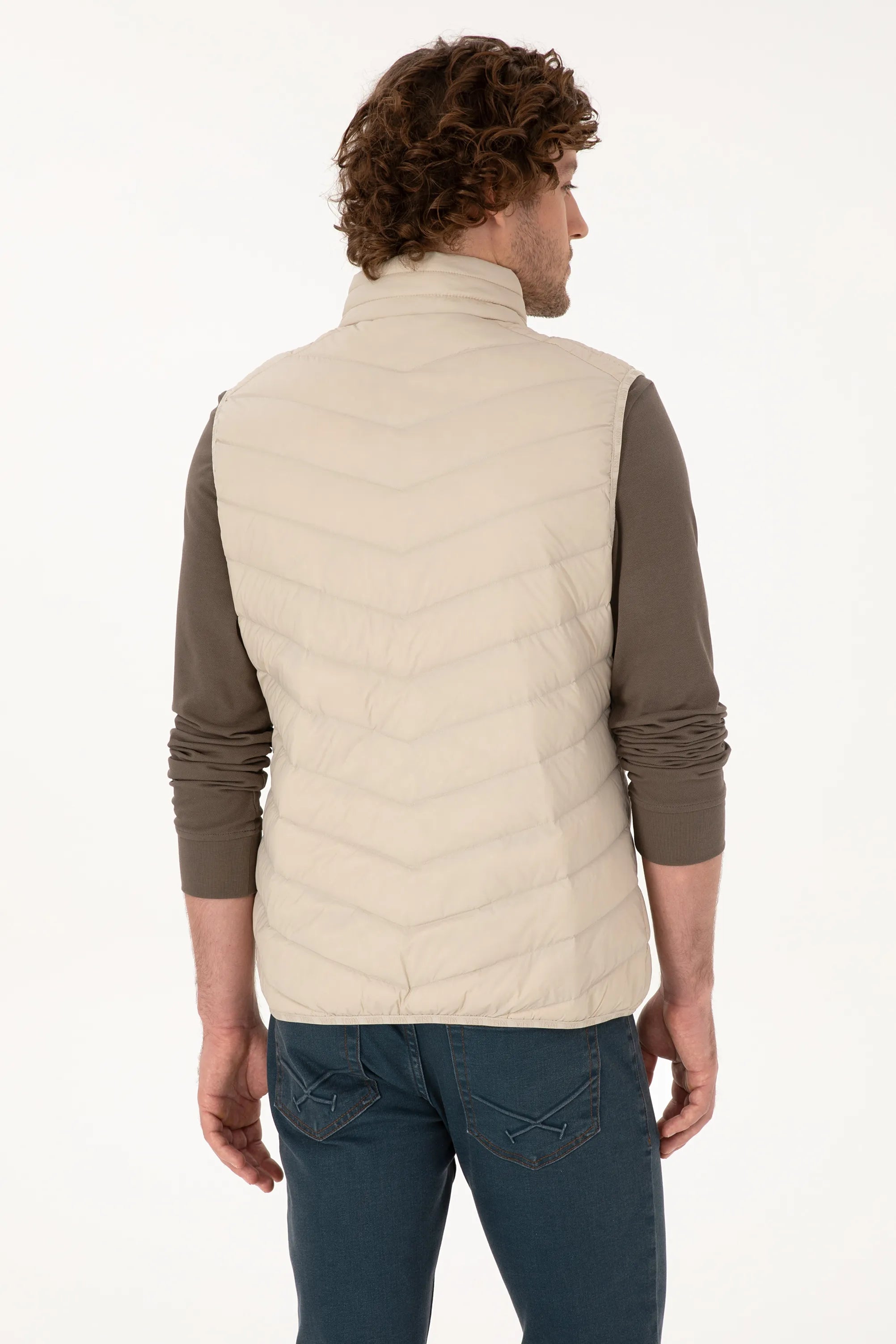U.S. Polo Assn._Stone_Stone Vest With Logo_G081SZ0100 2246365_VR049_05