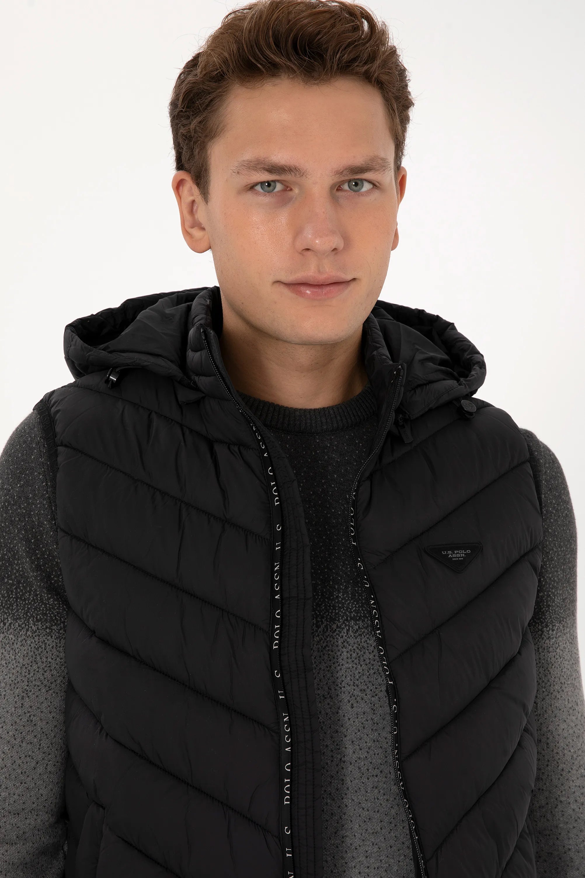 U.S. Polo Assn._Black_Black Vest With Logo_G081SZ0100 2246383_VR046_02