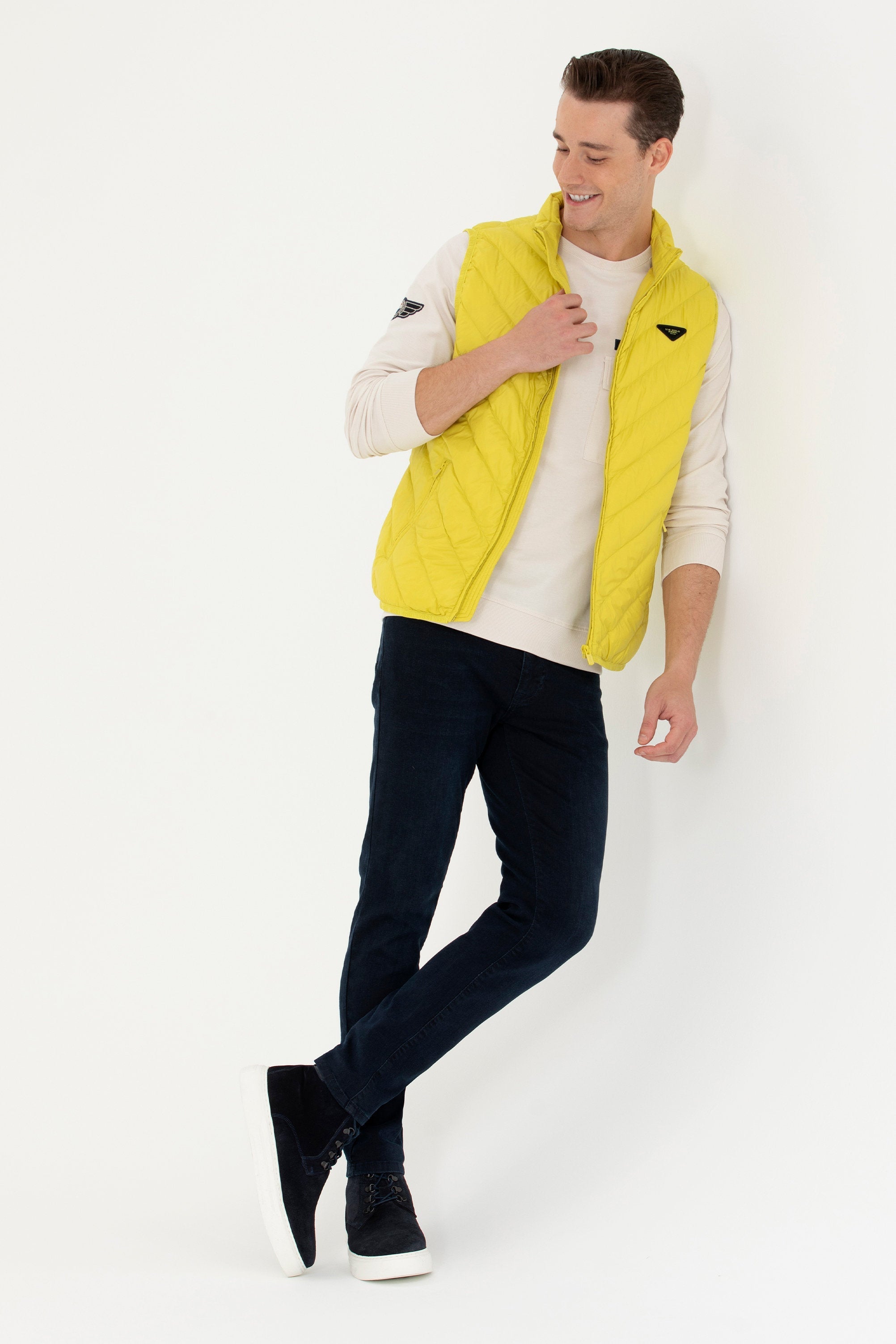 Yellow Vest Jacket_G081SZ0100 1631409_VR087_03