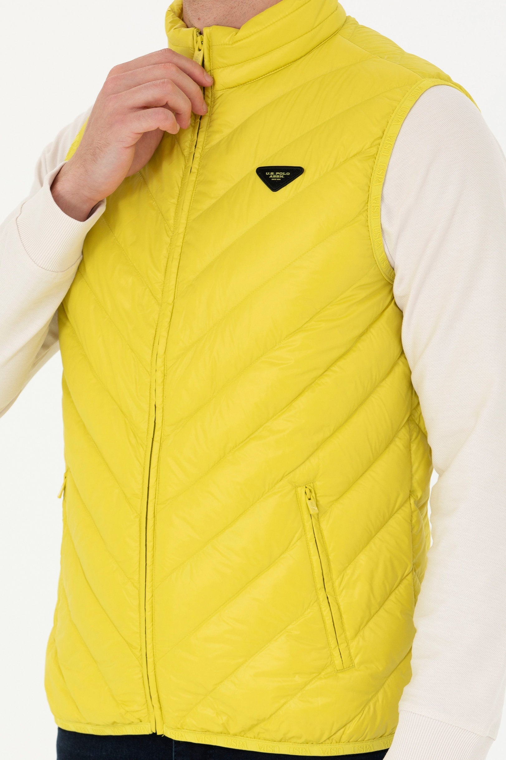 Yellow Vest Jacket_G081SZ0100 1631409_VR087_05
