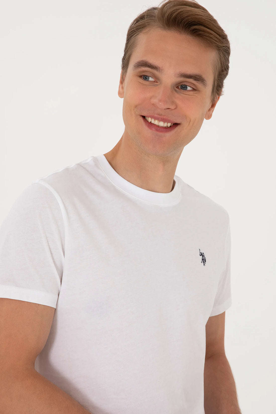 U.S. Polo Assn. White Men White T-Shirt SKU: G081SZ0110 2084276_VR013 Image 02