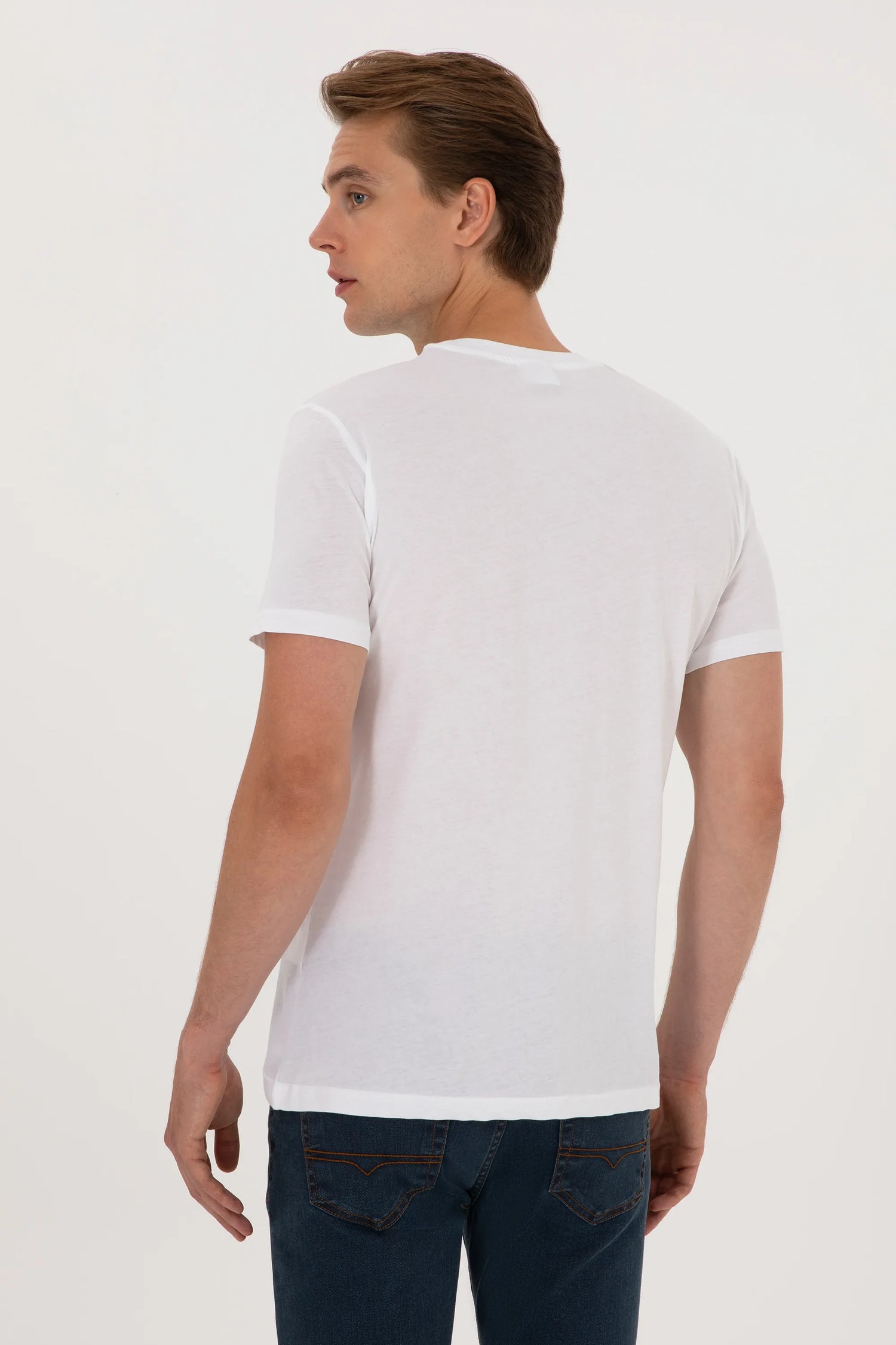 U.S. Polo Assn. White Men White T-Shirt SKU: G081SZ0110 2084276_VR013 Image 05