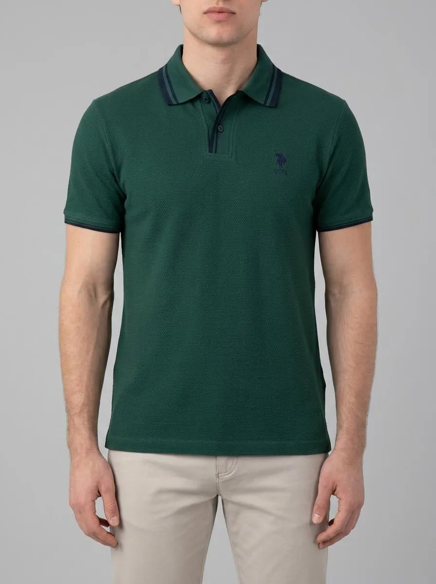 U.S. Polo Assn. Dark Green Men Dark Green Polo Shirt SKU: G081SZ0110 2085130_VR079 Image 00
