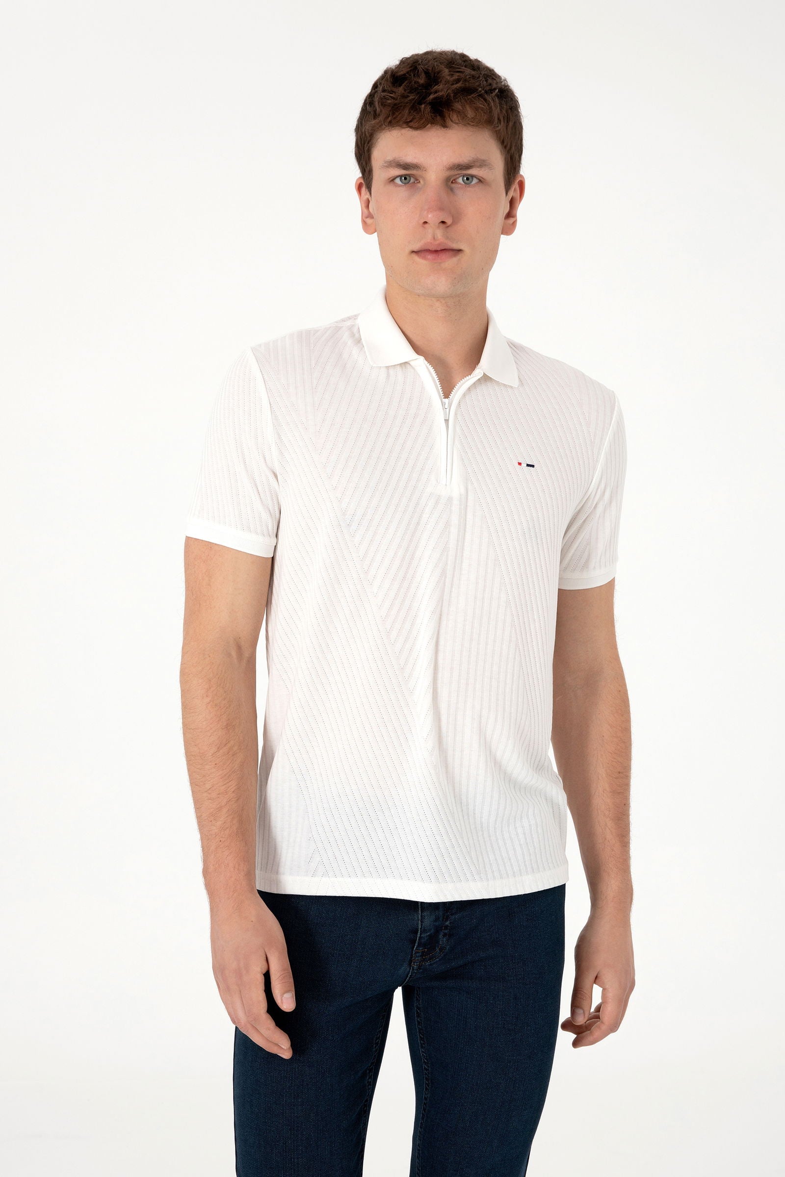 U.S. Polo Assn._Cream_T-Shirt_G081SZ0110 2102921_VR071_01