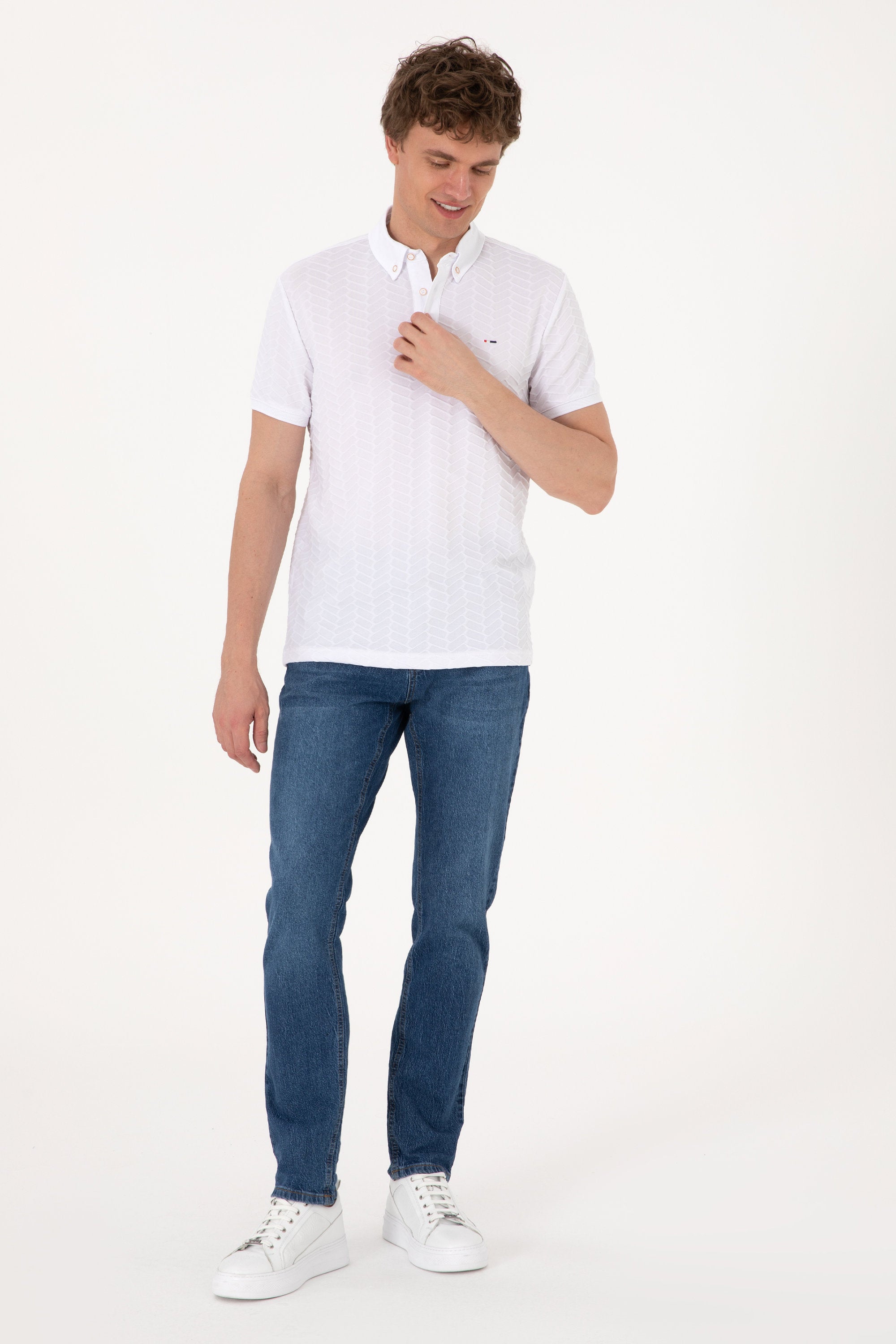 U.S. Polo Assn._White T-Shirt_G081SZ0110 2105937_VR013_04