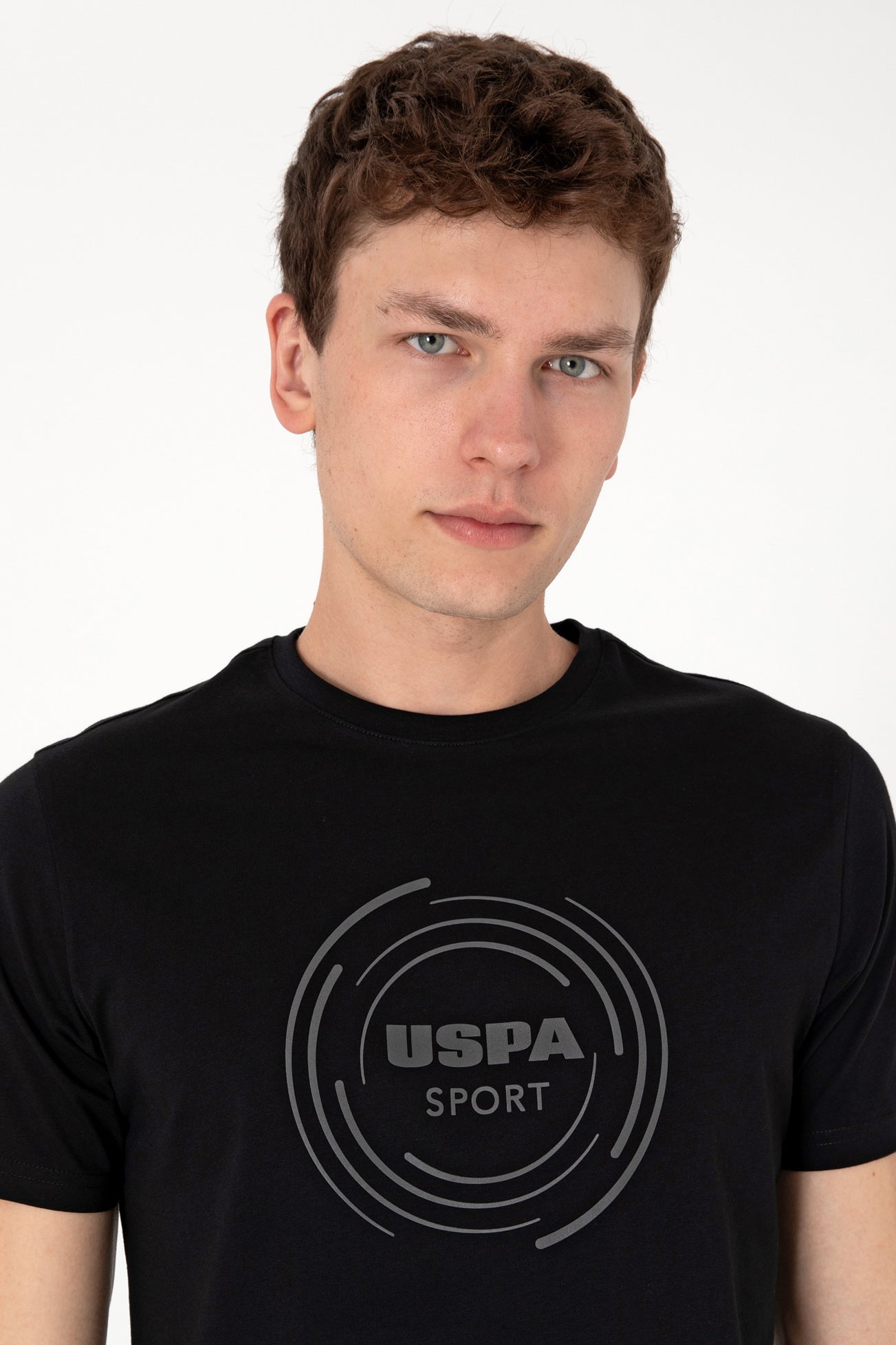 U.S. Polo Assn._Black_T-Shirt_G081SZ0110 2106952_VR046_02