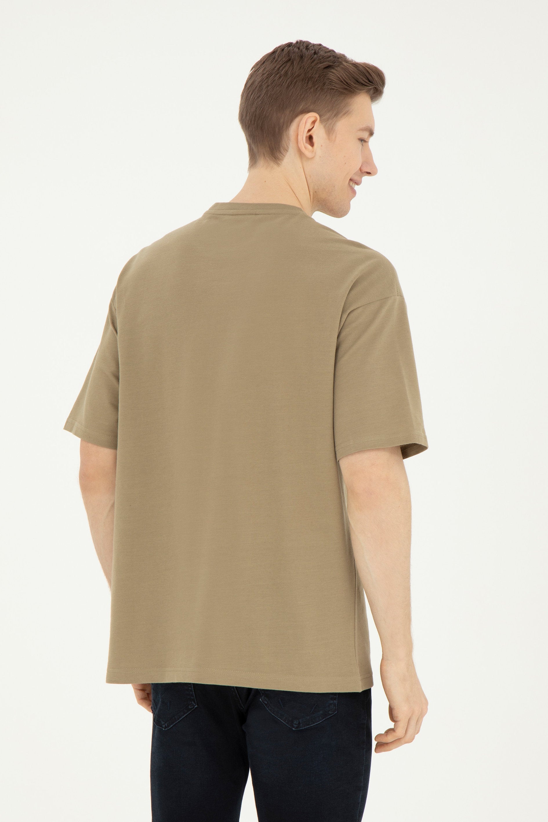 Men Beige T-Shirt_G081SZ0110 1827959_VR027_04