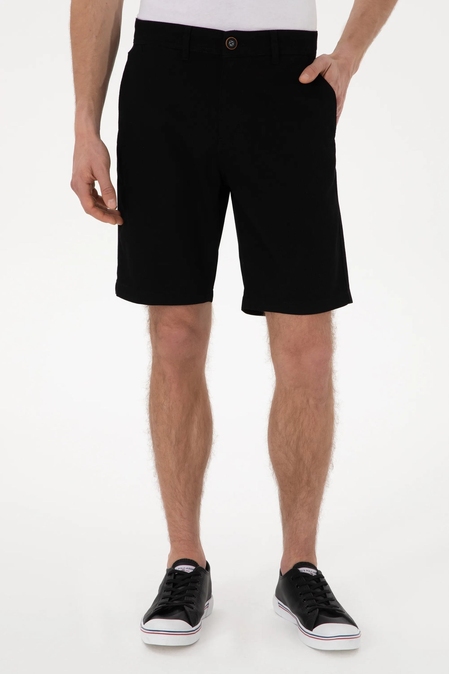 U.S. Polo Assn. Black Men Black Woven Bermuda Capri SKU: G081SZ0310 2098522_VR046 Image 02