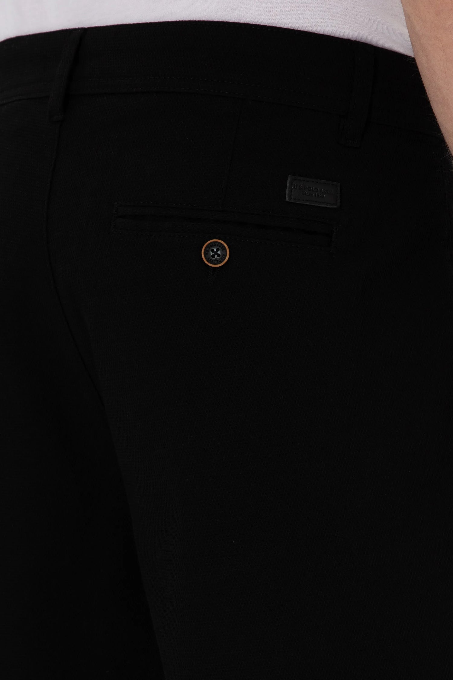 U.S. Polo Assn. Black Men Black Woven Bermuda Capri SKU: G081SZ0310 2098522_VR046 Image 06