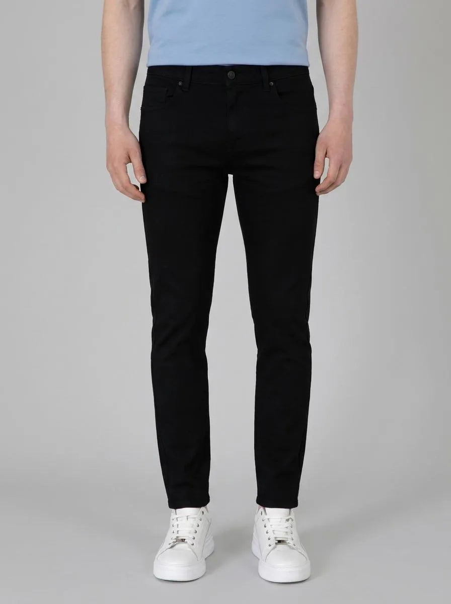 U.S. Polo Assn. Black Men Black Chinos SKU: G081SZ0780 2098518_VR046 Image 00