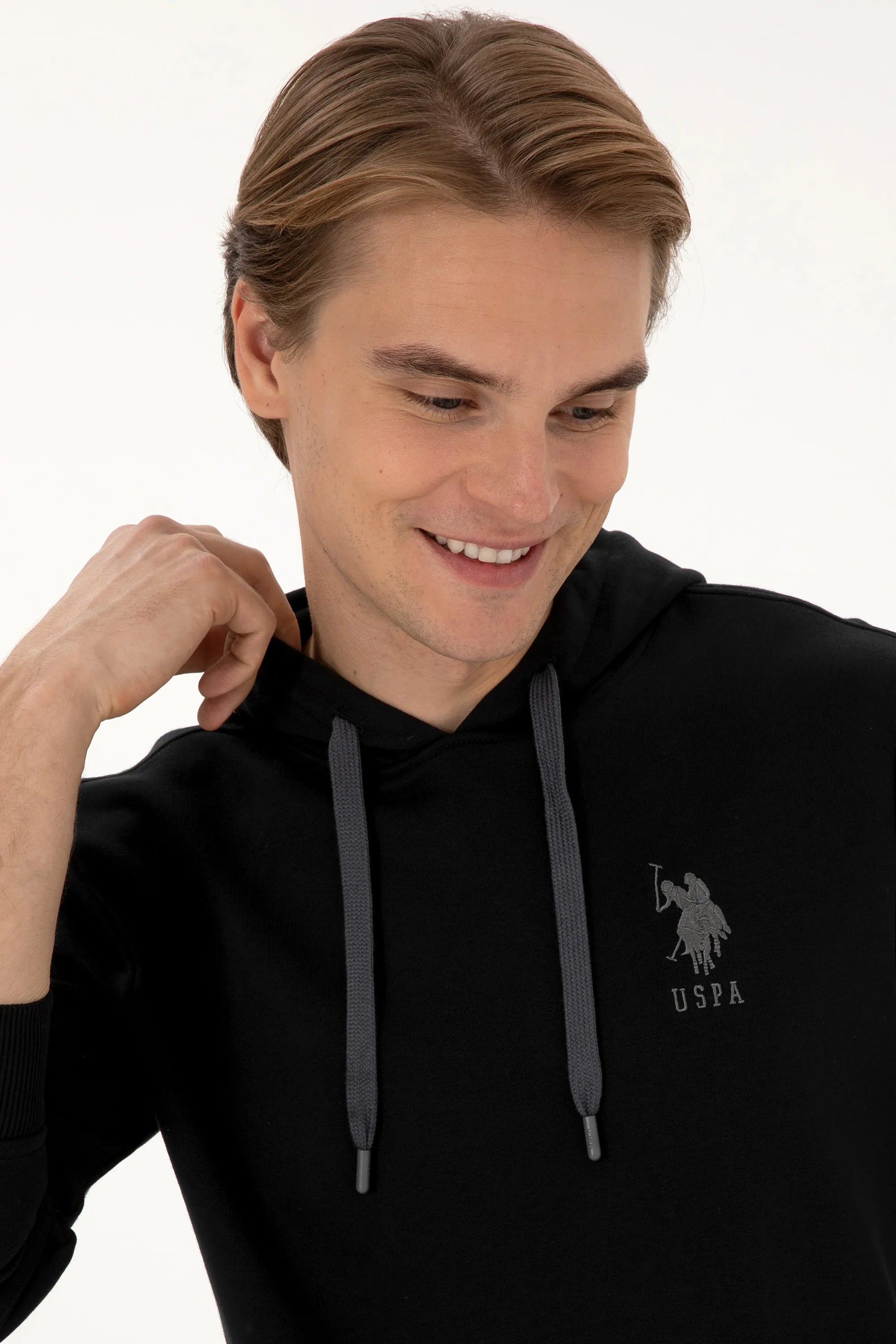 U.S. Polo Assn._Black_Black Hoodie With Logo_G081SZ0820 2225794_VR046_02