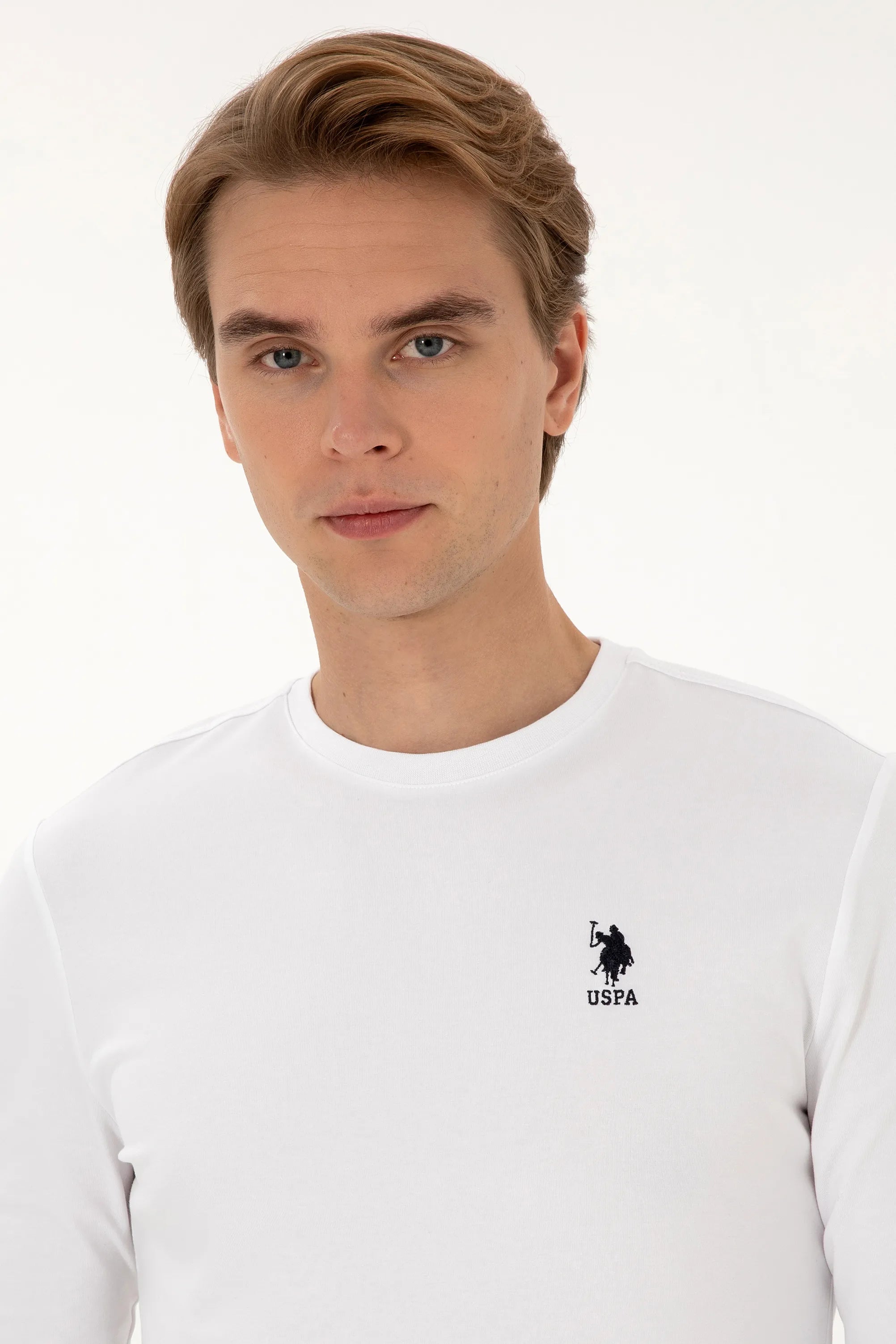 U.S. Polo Assn._White_White T-Shirt_G081SZ0820 2226386_VR013_02