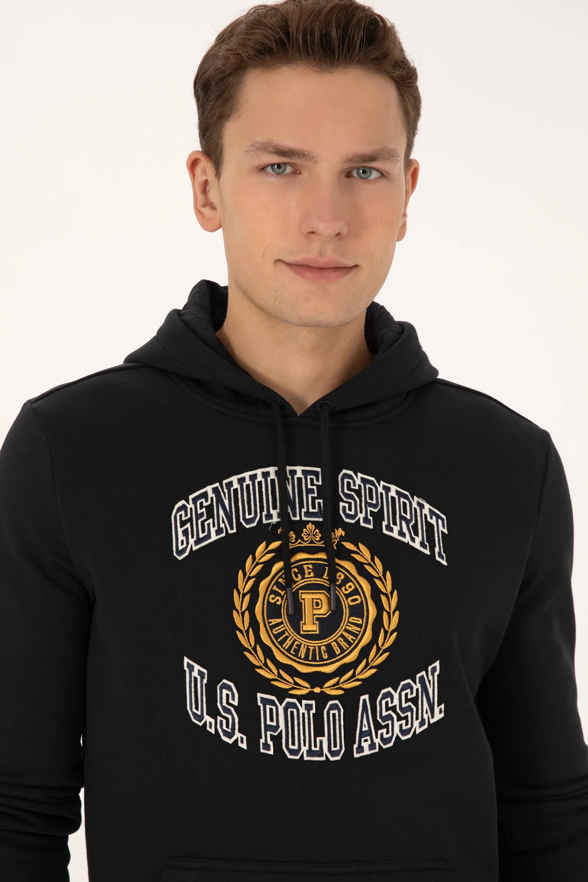 U.S. Polo Assn._Black_Black Hoodie With Logo_G081SZ0820 2239830_VR046_02