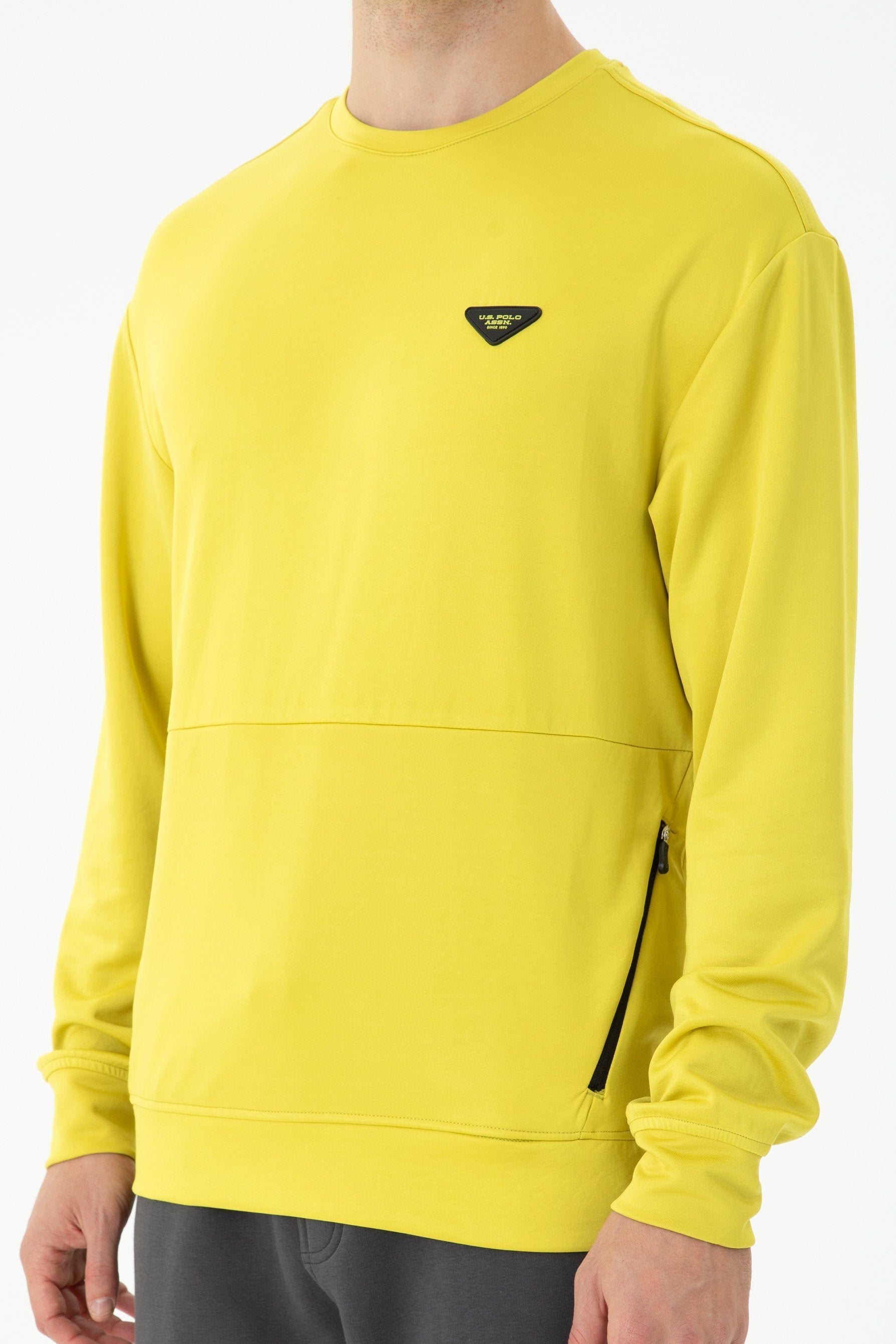 Yellow Sweatshirt_G081SZ0820 1763515_VR087_02