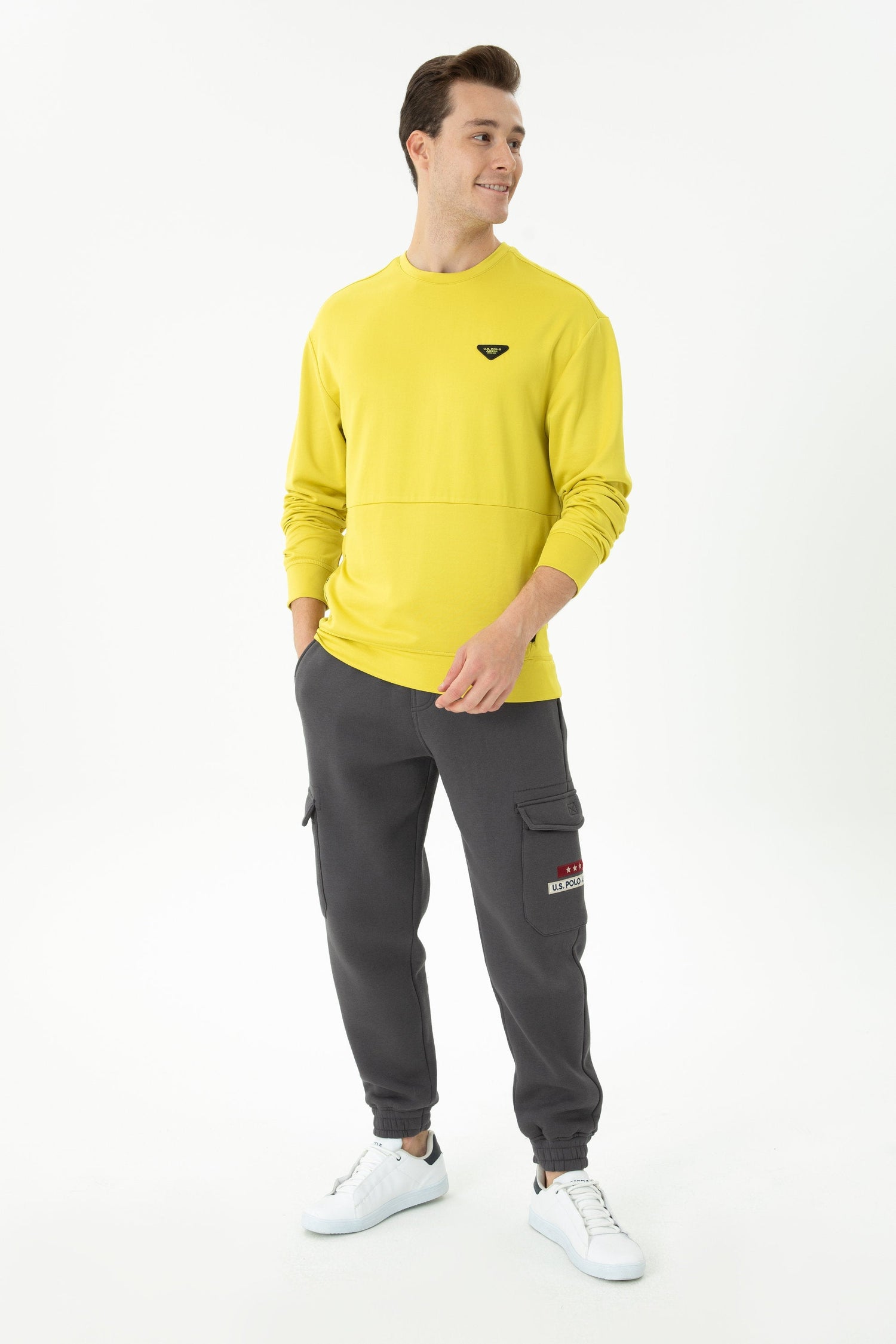 Yellow Sweatshirt_G081SZ0820 1763515_VR087_04