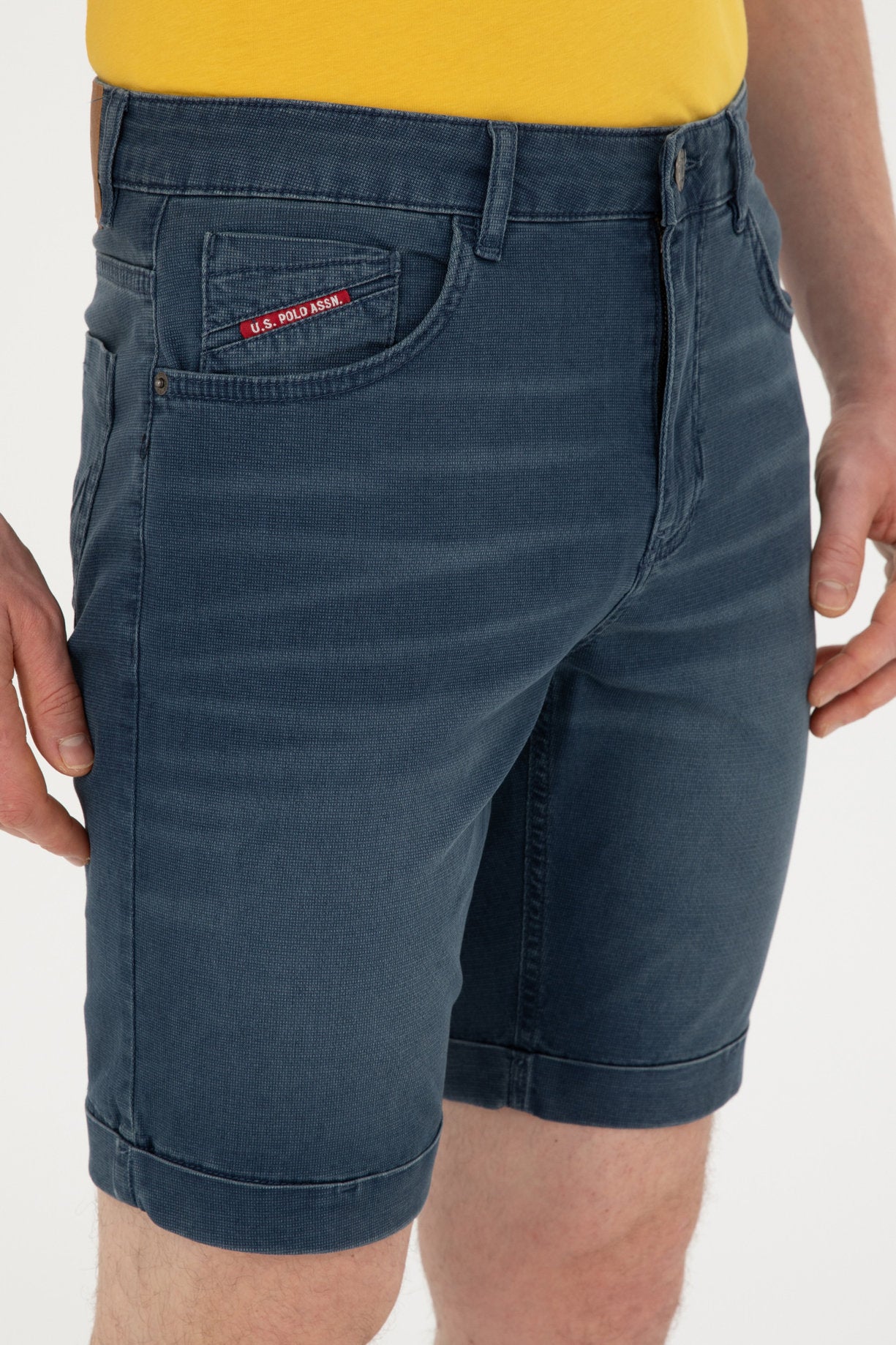 Slim Fit Chino Shorts_G081SZ0DB0 1923576_VR033_05