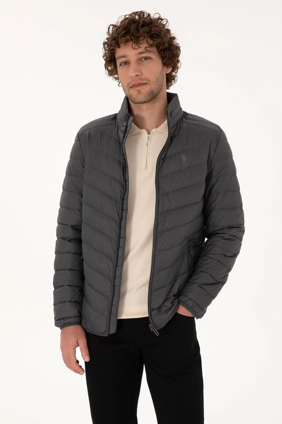 U.S. Polo Assn. Grey Men Grey Chevron Quilted Lightweight Puffer Jacket SKU: G081SZ0MS0 2246446_VR024 Image 01
