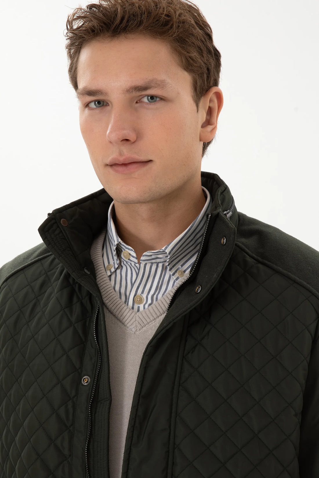 U.S. Polo Assn. Dark Green Men Dark Green Diamond Quilted Stand Collar Puffer Jacket SKU: G081SZ0MS0 2248735_VR079 Image 02