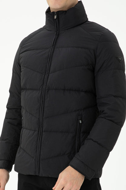 Black Puffer Jacket_G081SZ0MS0 1648398_VR046_05