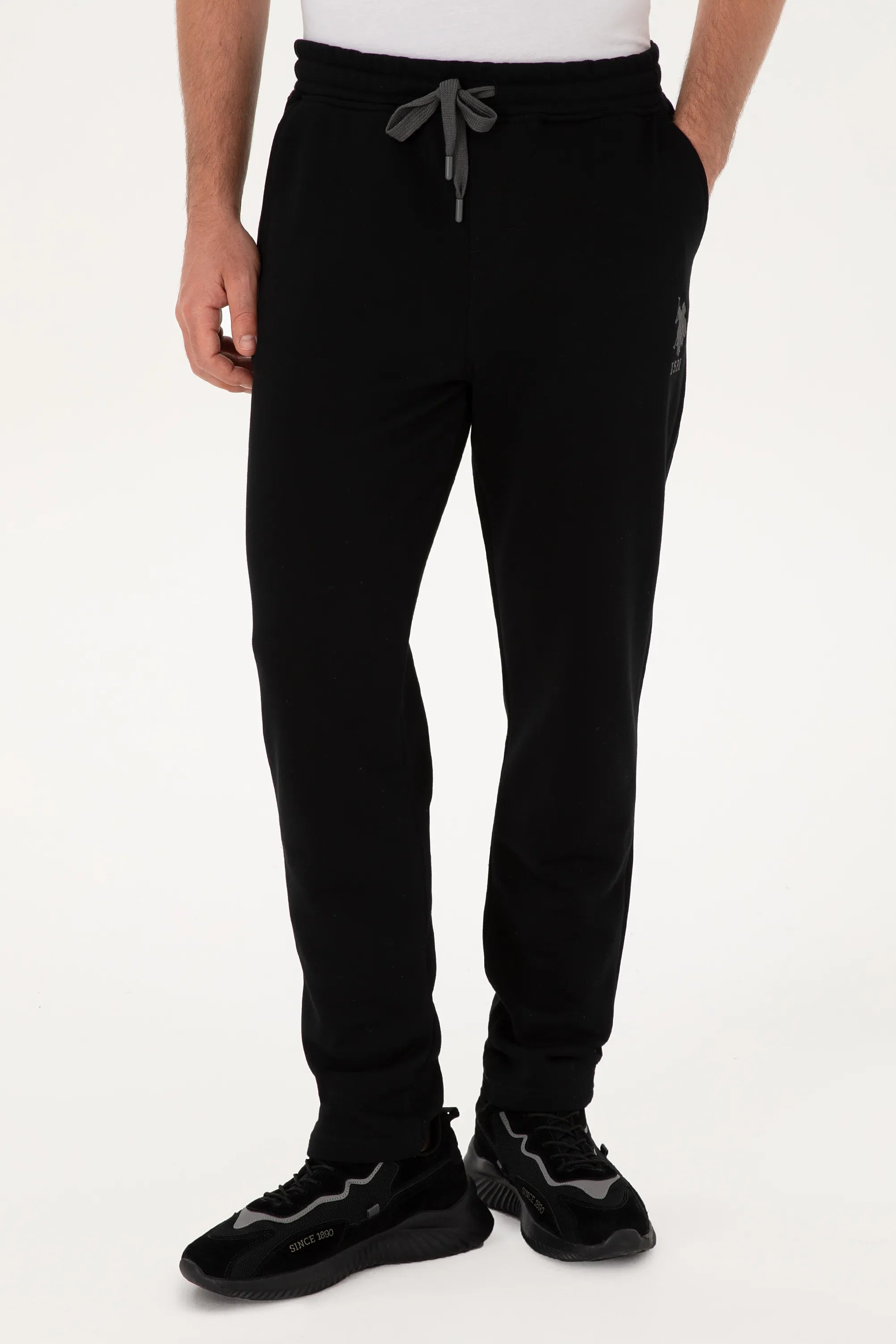 U.S. Polo Assn._Black_Black Sweatpants With Logo_G081SZ0OP0 2226923_VR046_02