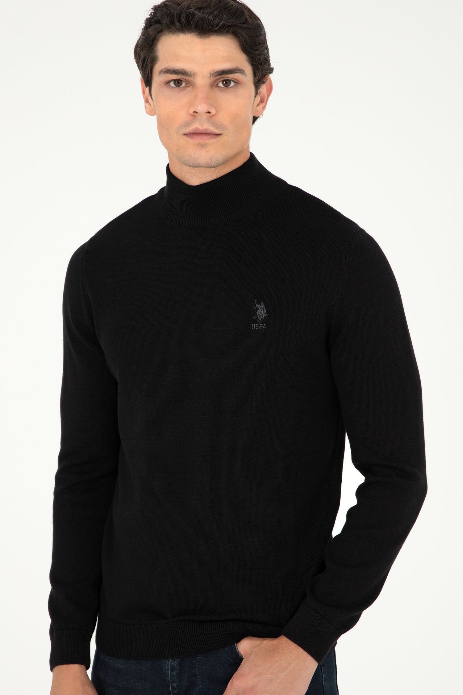 Black Turtleneck Pullover_G081SZ0TK0 1920947_VR046_03