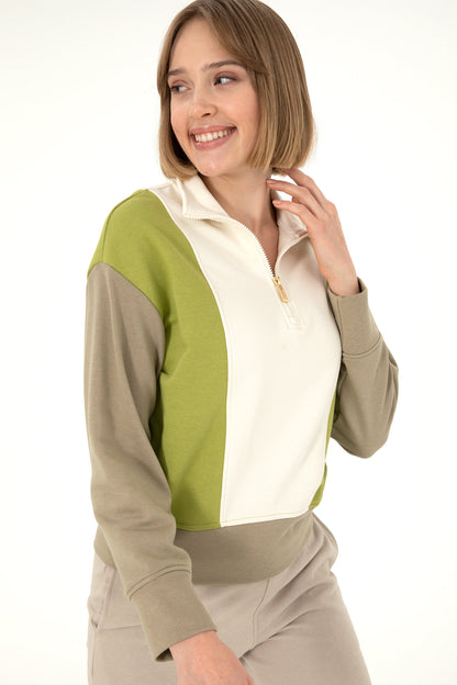 Multi-Color Sweater with Zipper Collar_G082GL0820 1949784_VR087_03