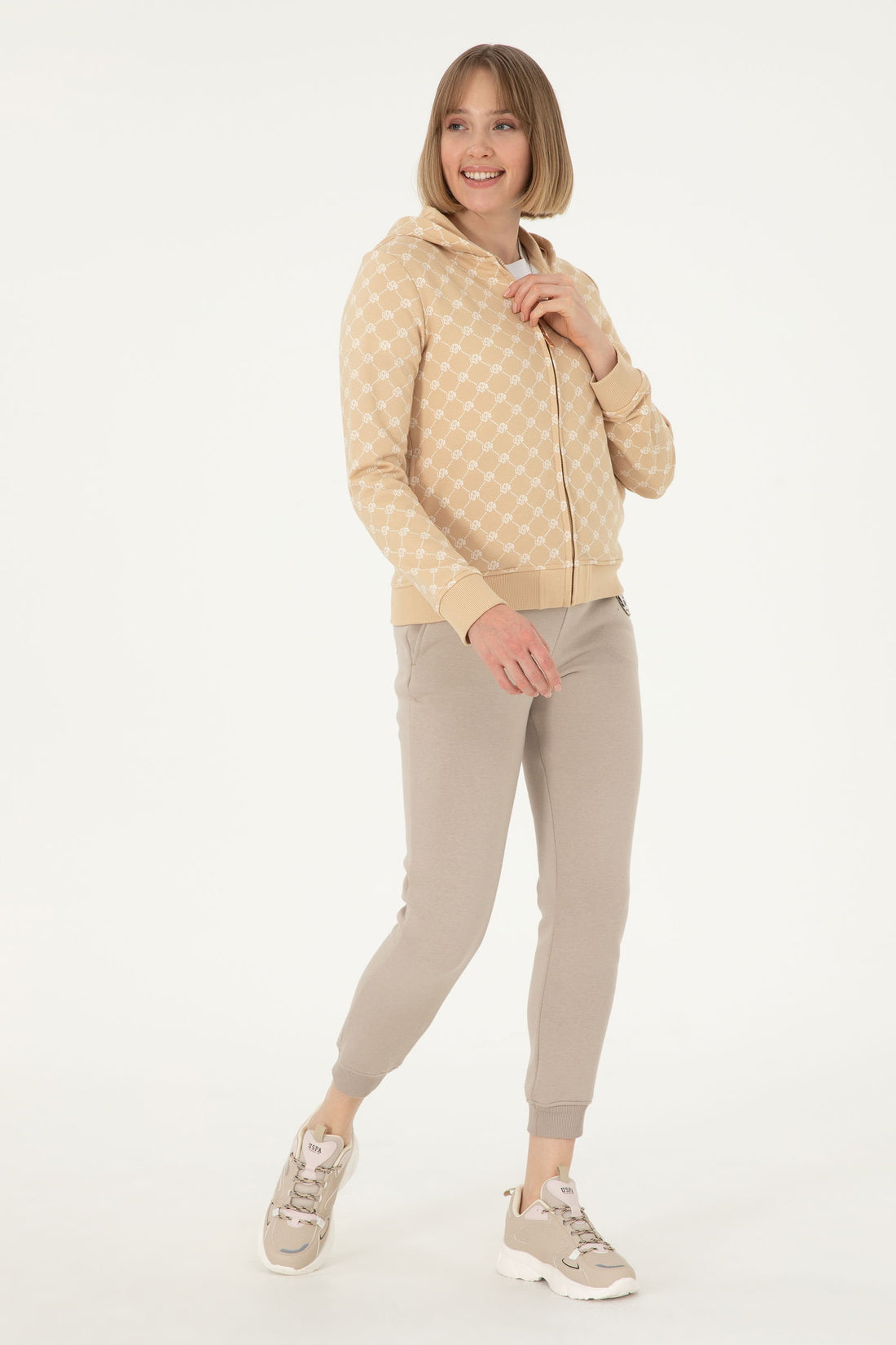 Beige Sweatpants_G082GL0OP0 2040312_VR049_01