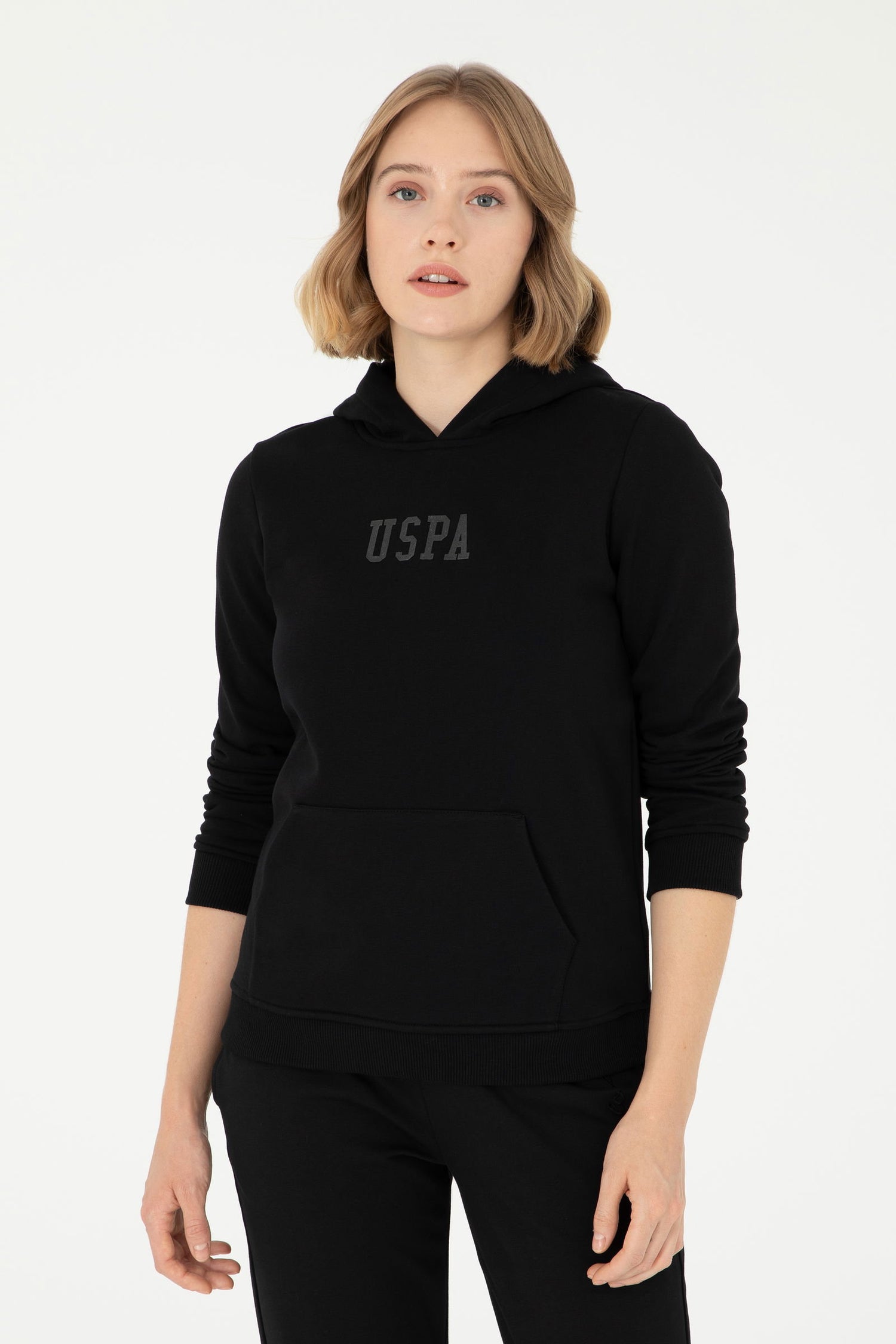 Black Hoodie with Uspa Logo_G082SZ0820 1939176_VR046_01