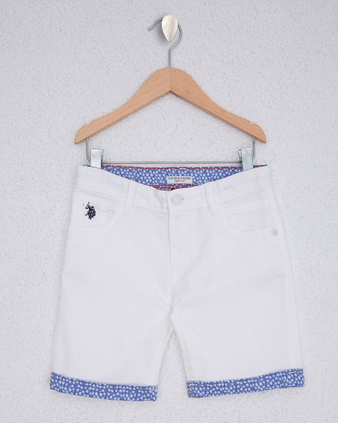 White Woven Bermuda Capri U.S. Polo Assn.